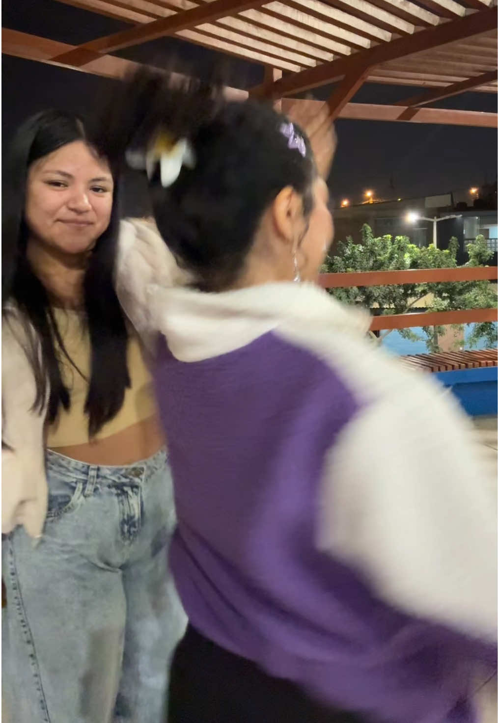 @Elii 🦆🦋