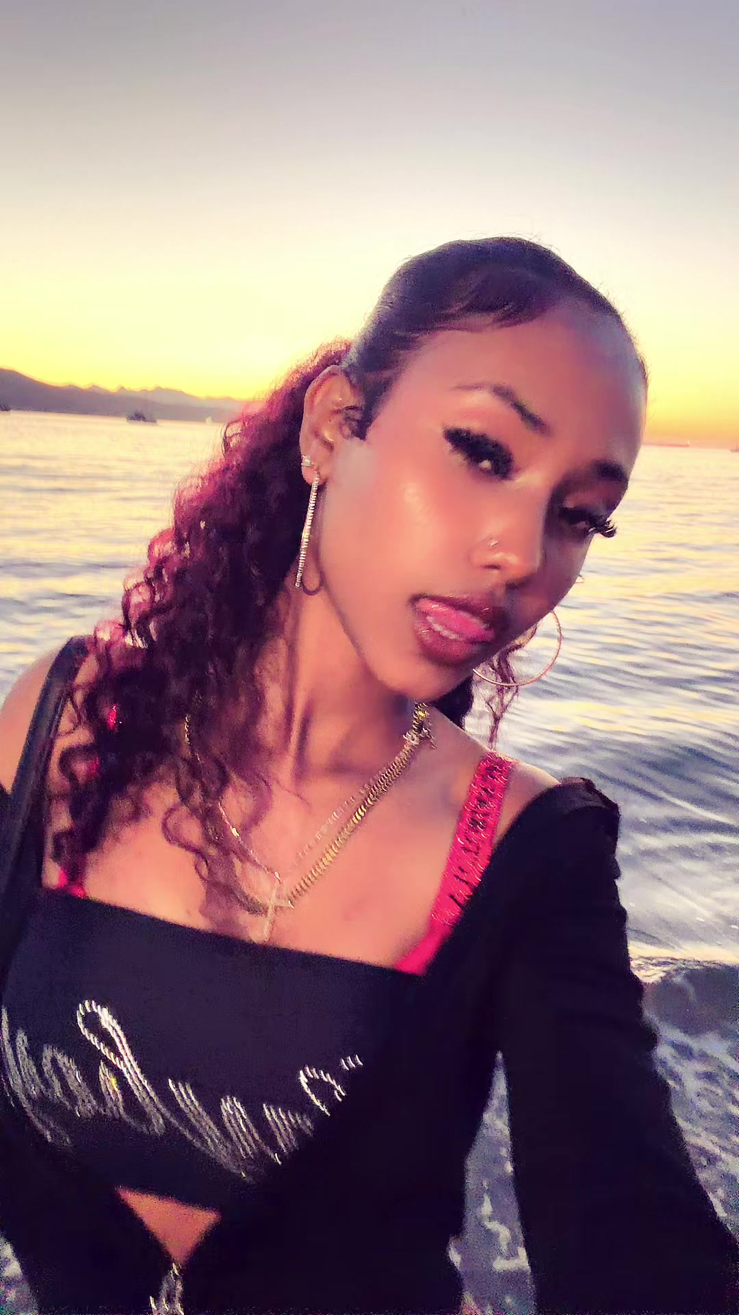 @🧛&zwj;♀️