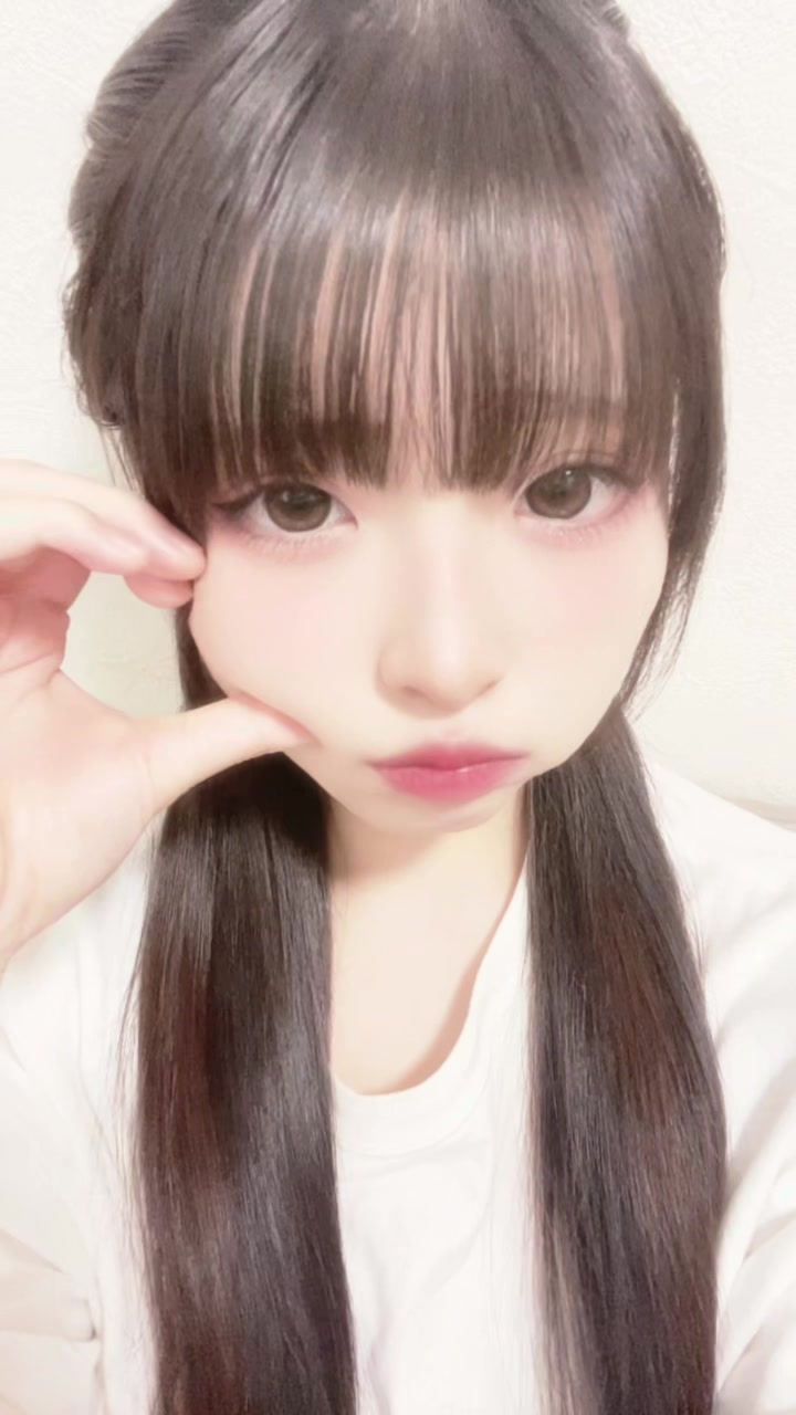 @ゆりな