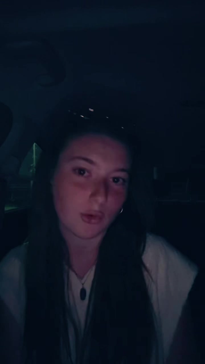 @-Anna-