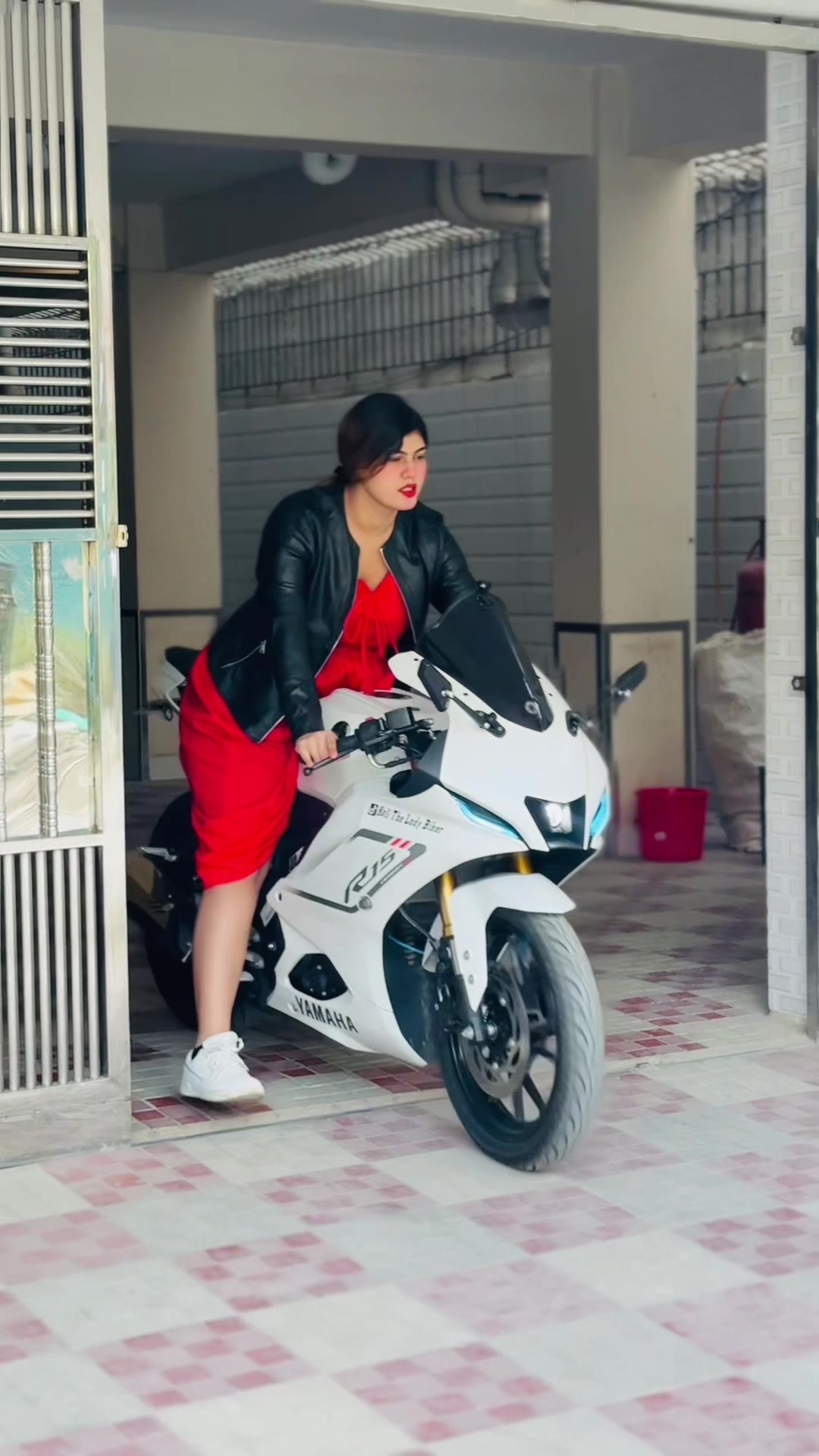 @Koli the lady biker