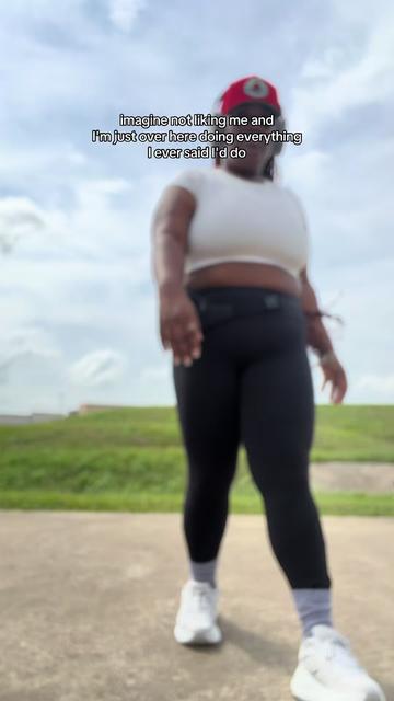 @JAS 🫶🏾✨ fat but, fit.