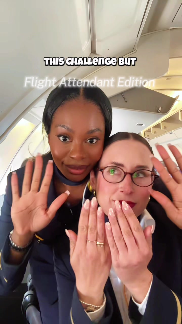 @Kellianeflies🛫