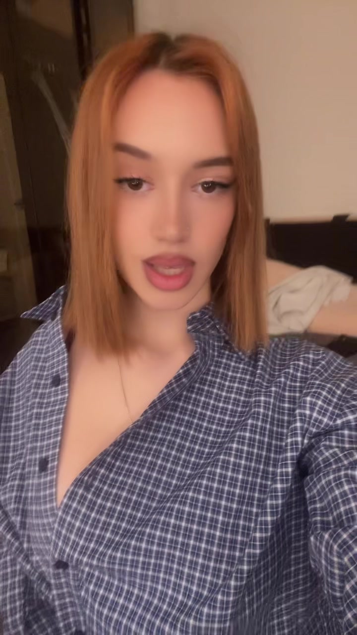 @elena