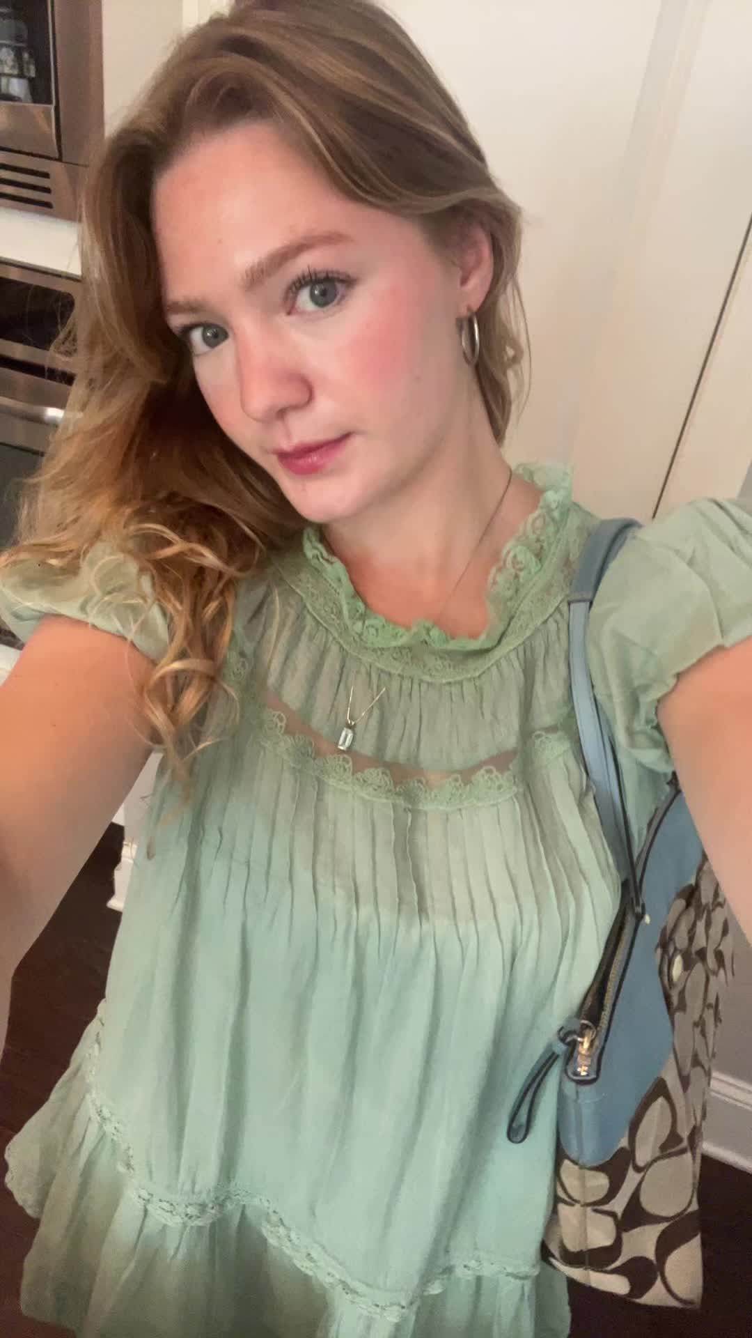 @oliviak1214