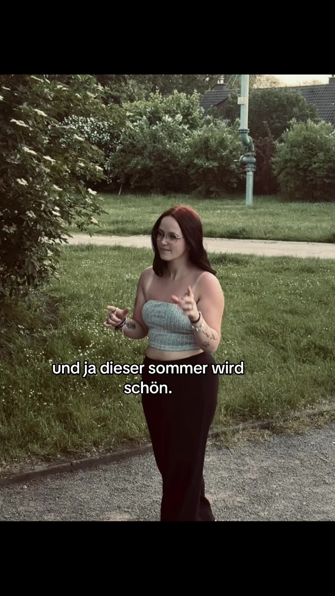 @🫂