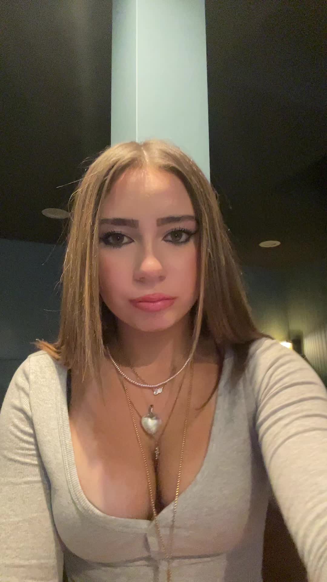 @violet