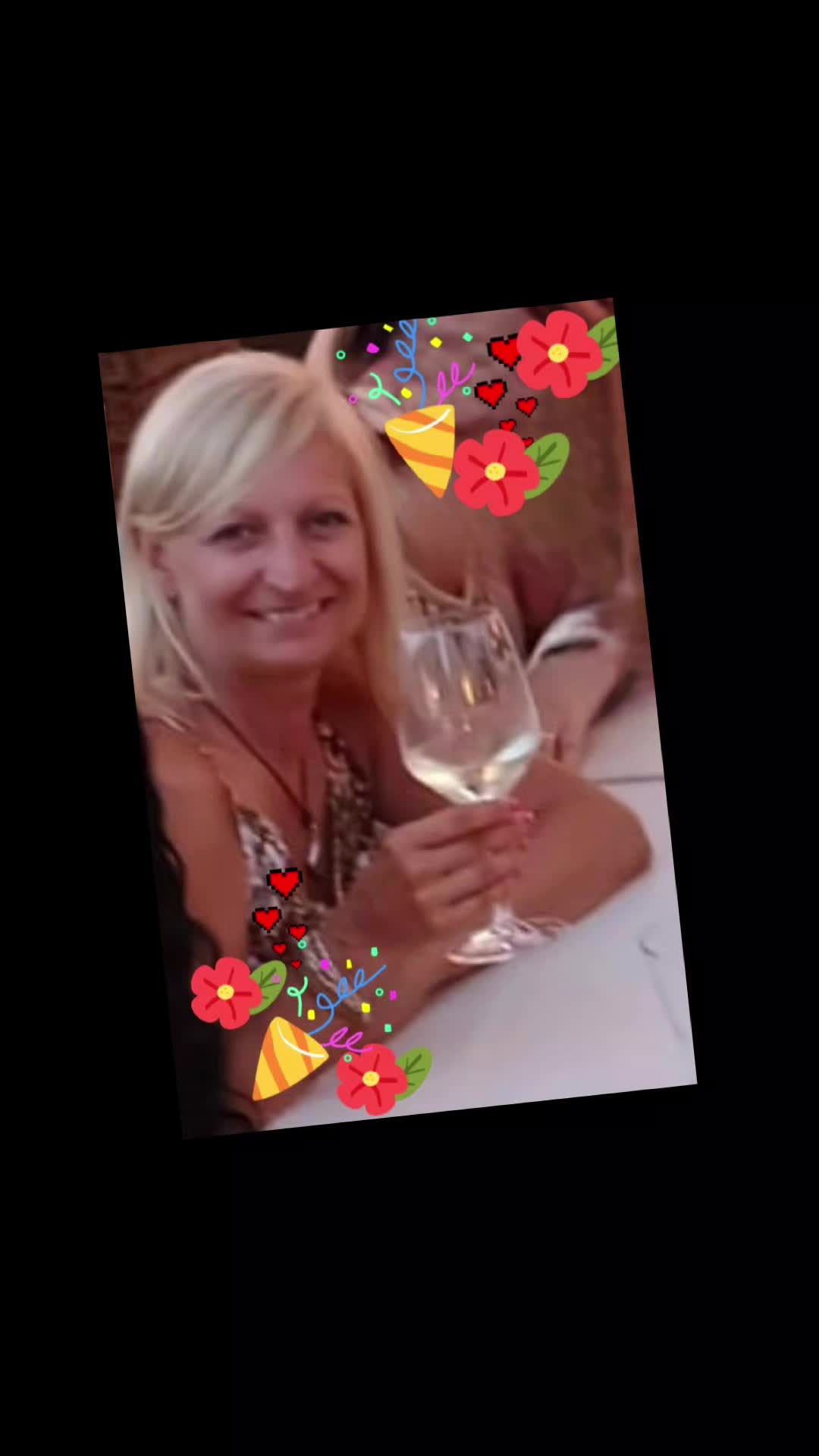 @Laura Loni349