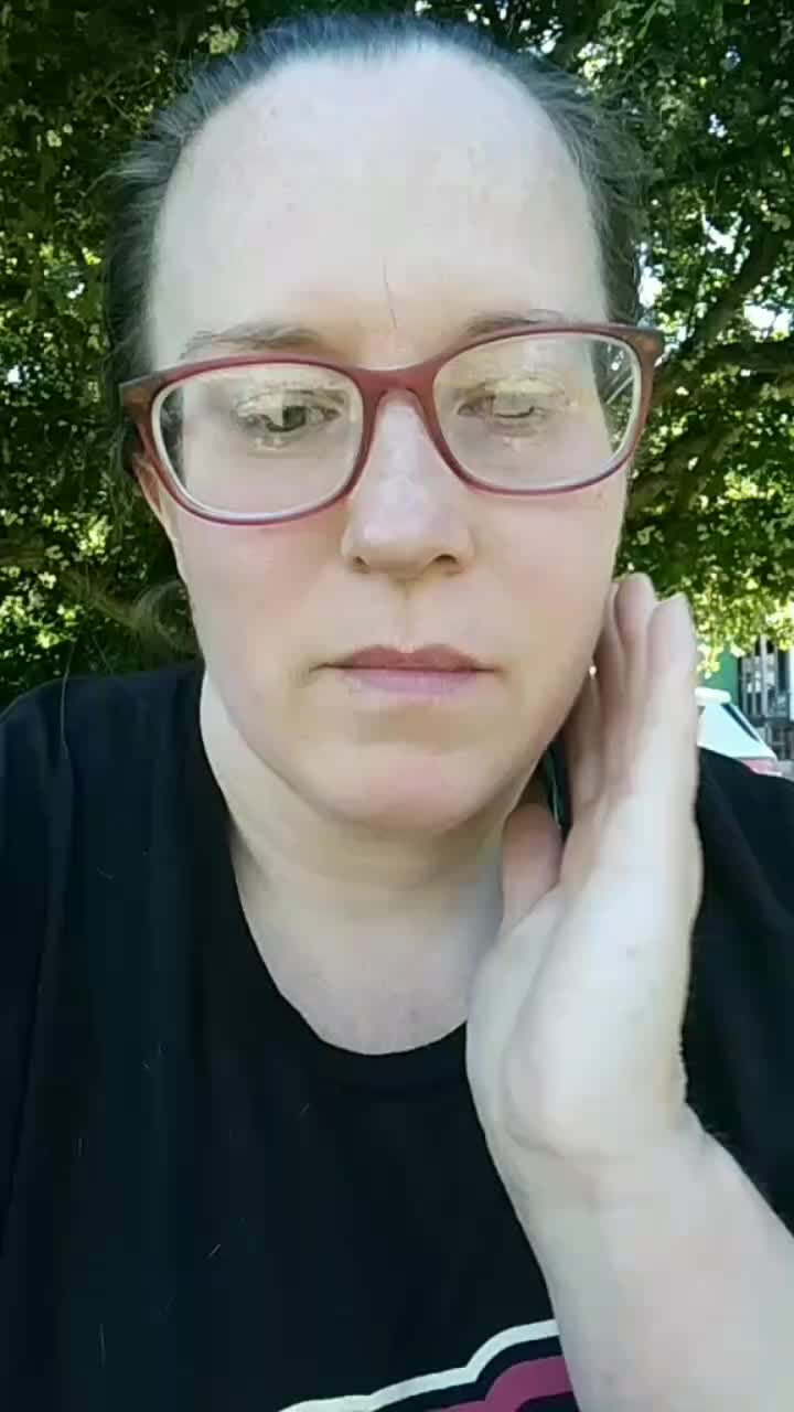 @meighanthecna