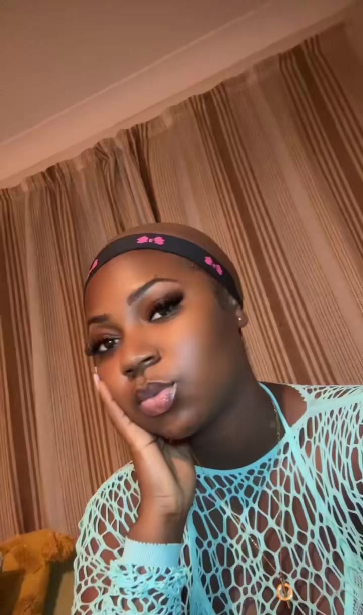 @Akosua-Emerald ⚡️🇬🇭🇬🇧