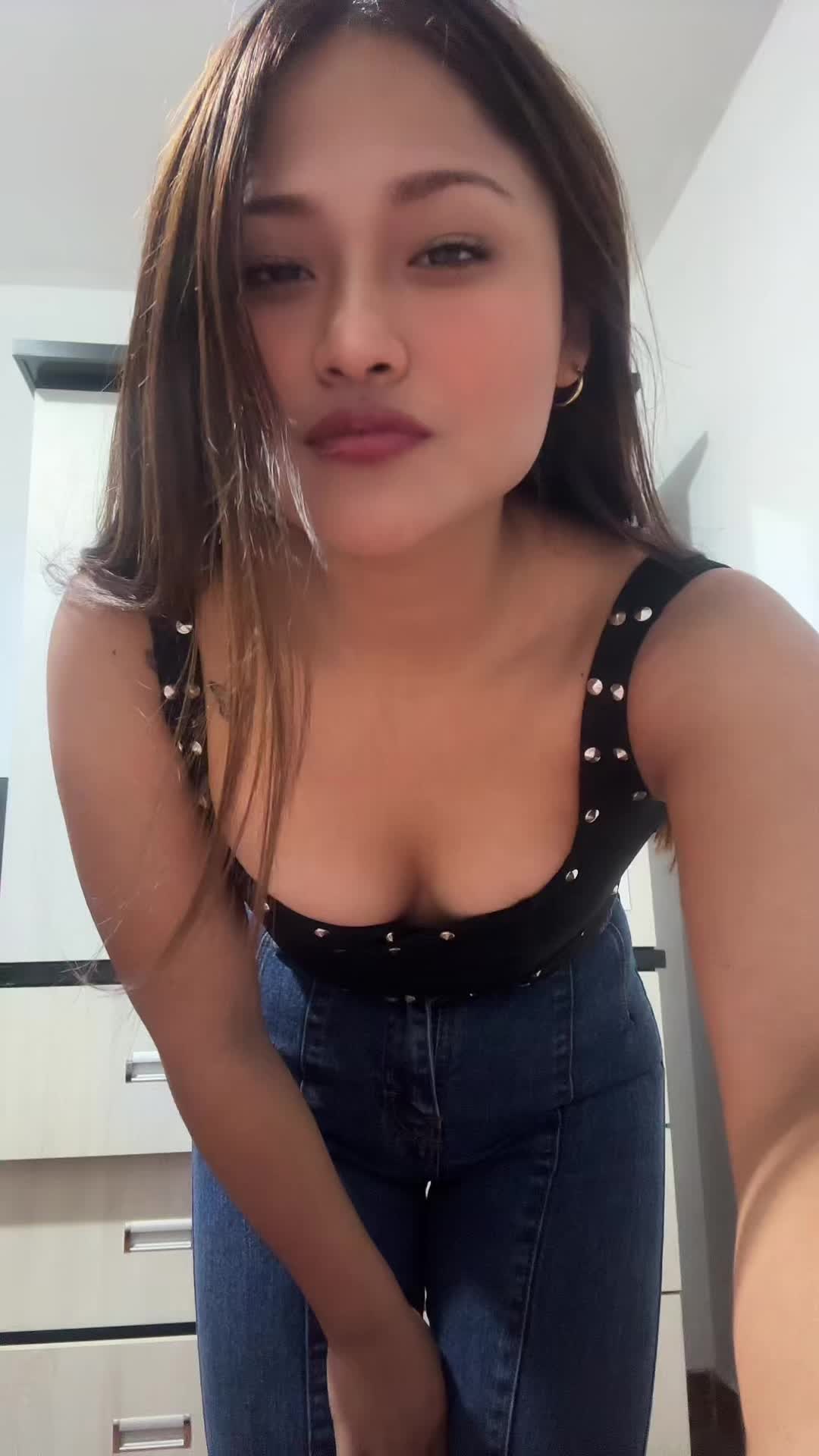 @A N G I E 🫀