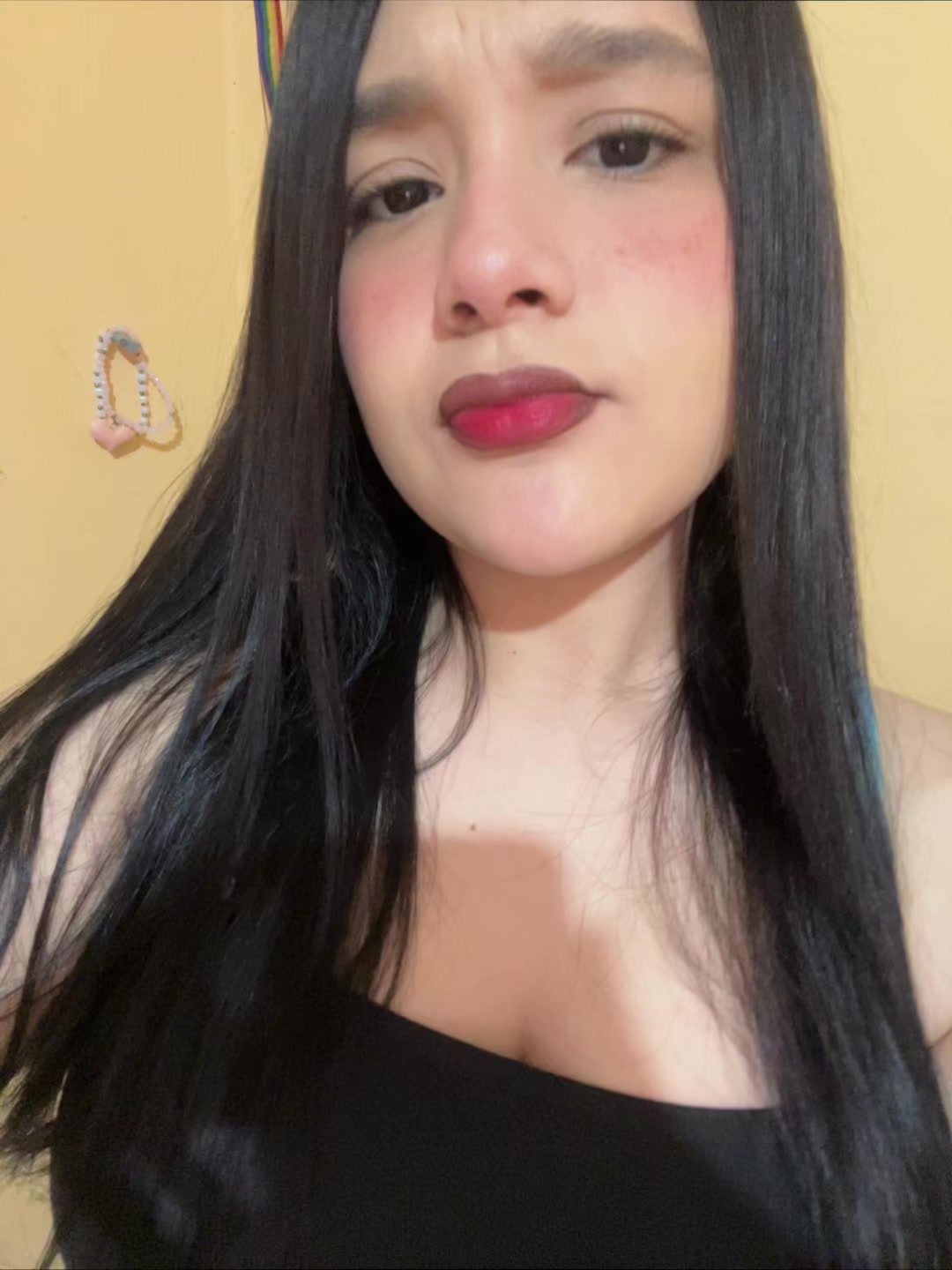 @lizlives._