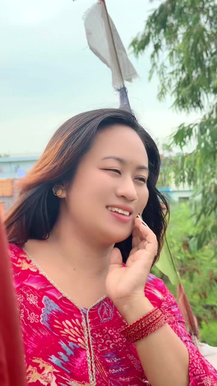 @Laxina_grx1