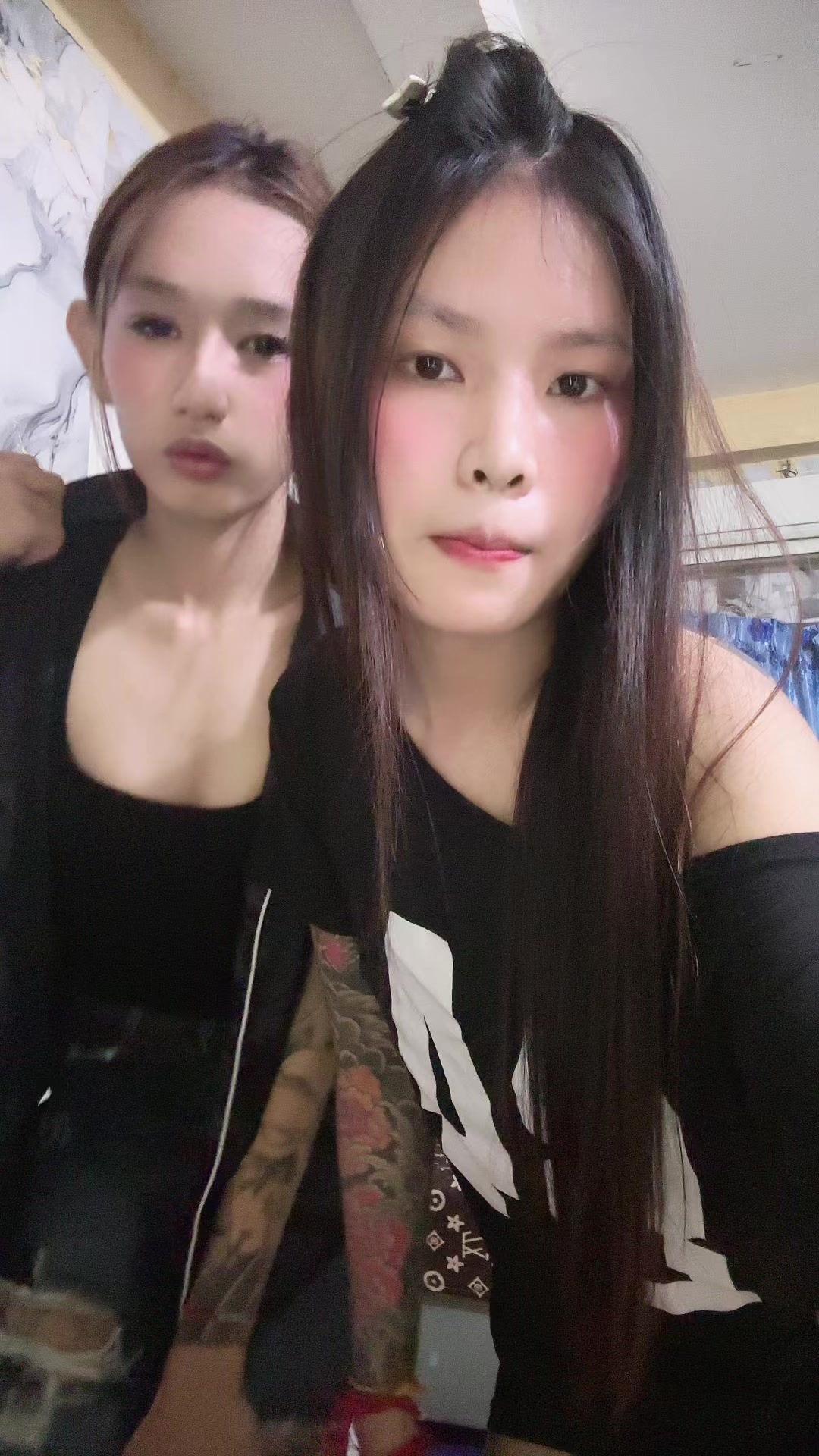 @អូក ណូក ជ័រ ☺️