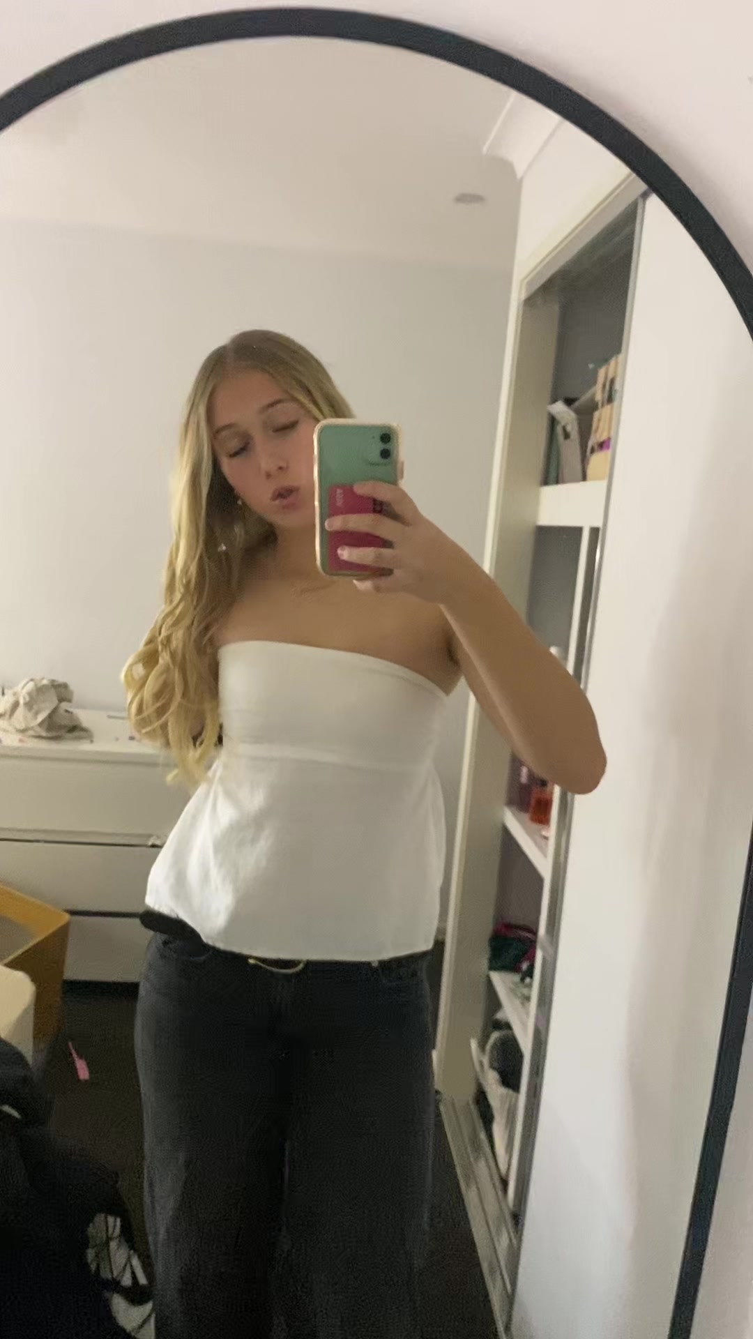 @𝐬𝐚𝐦𝐢 𝐛𝐚𝐲𝐧𝐡𝐚𝐦