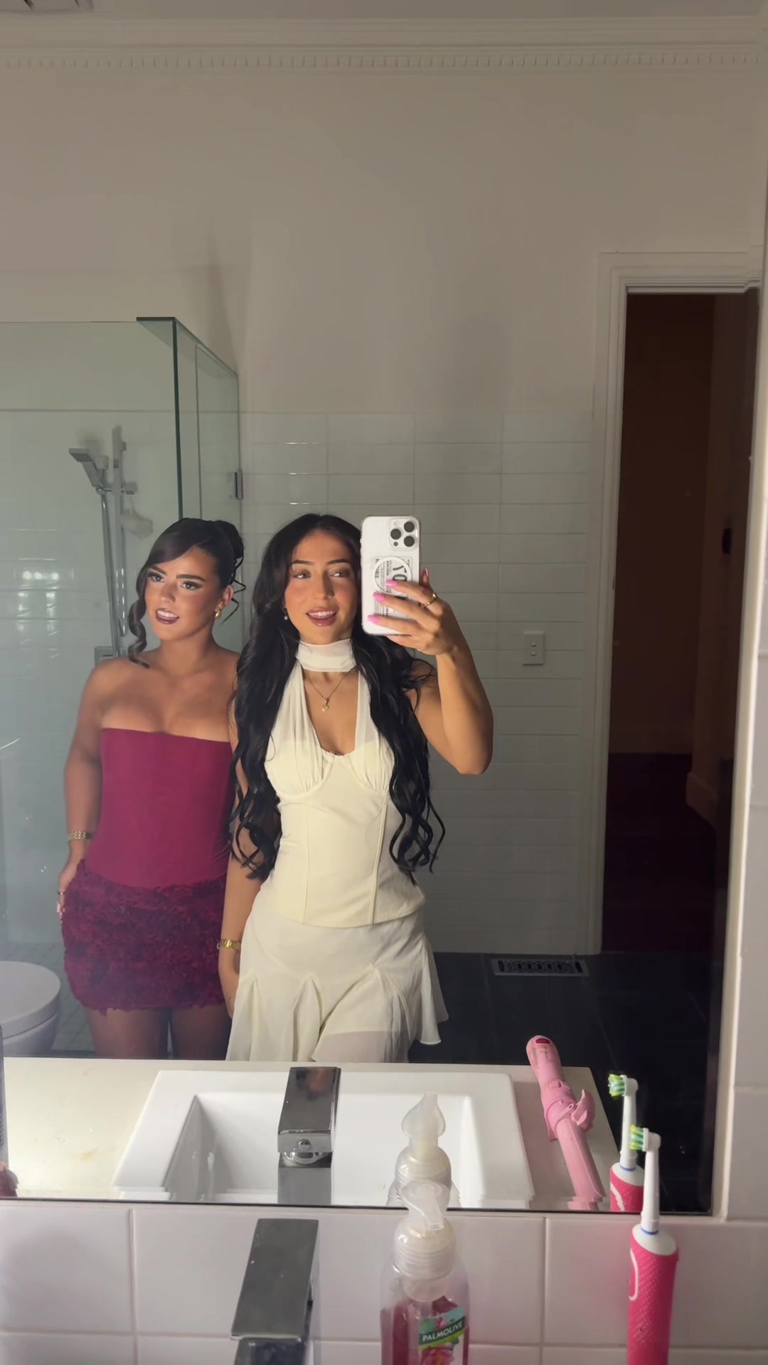 @JEMMA MOSCHINI