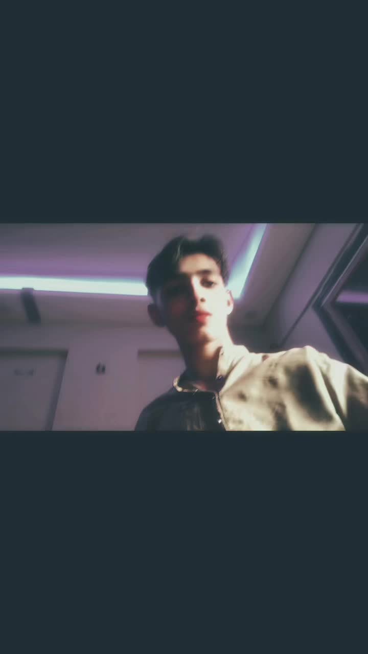 @𝑨𝒅𝑬𝒆𝑳_𝑩hÃi🚩