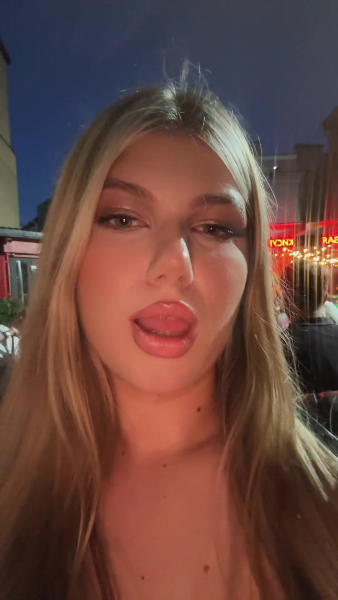 @🦋🤍