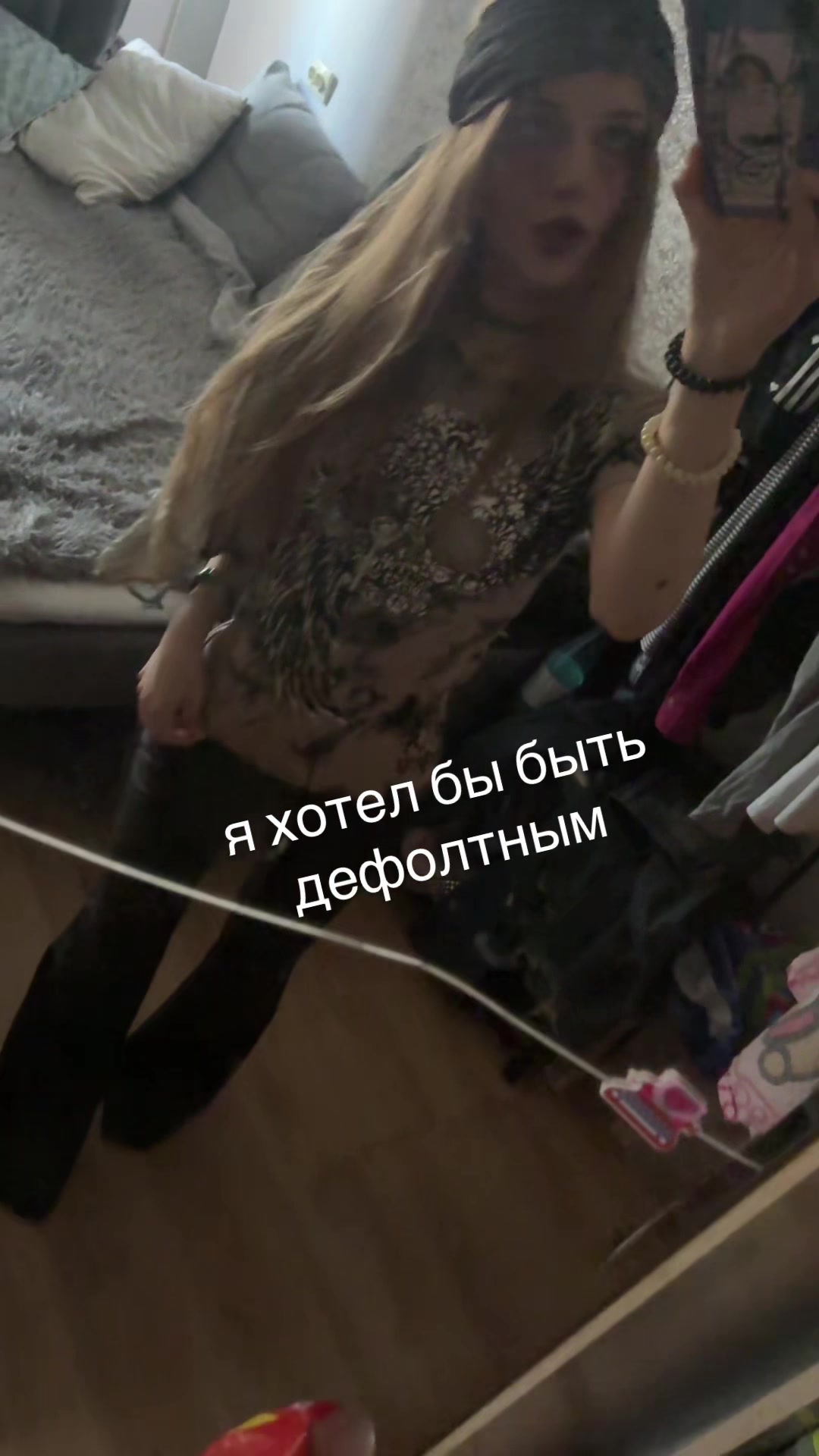 @:33