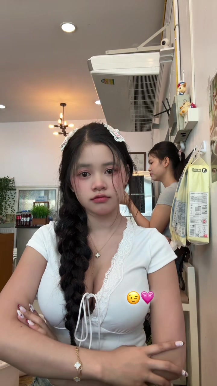 @Meena 🤍