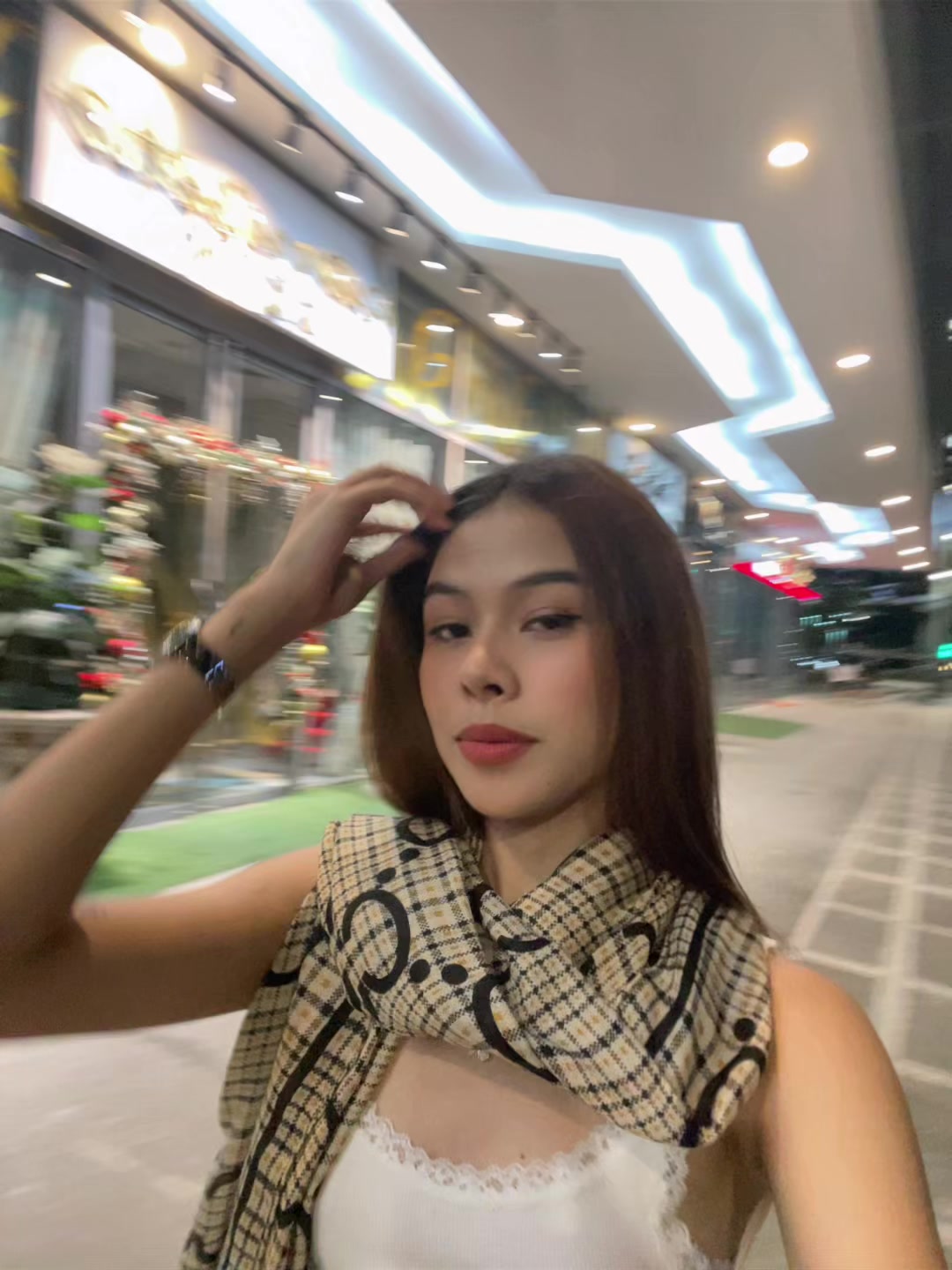 @Cha