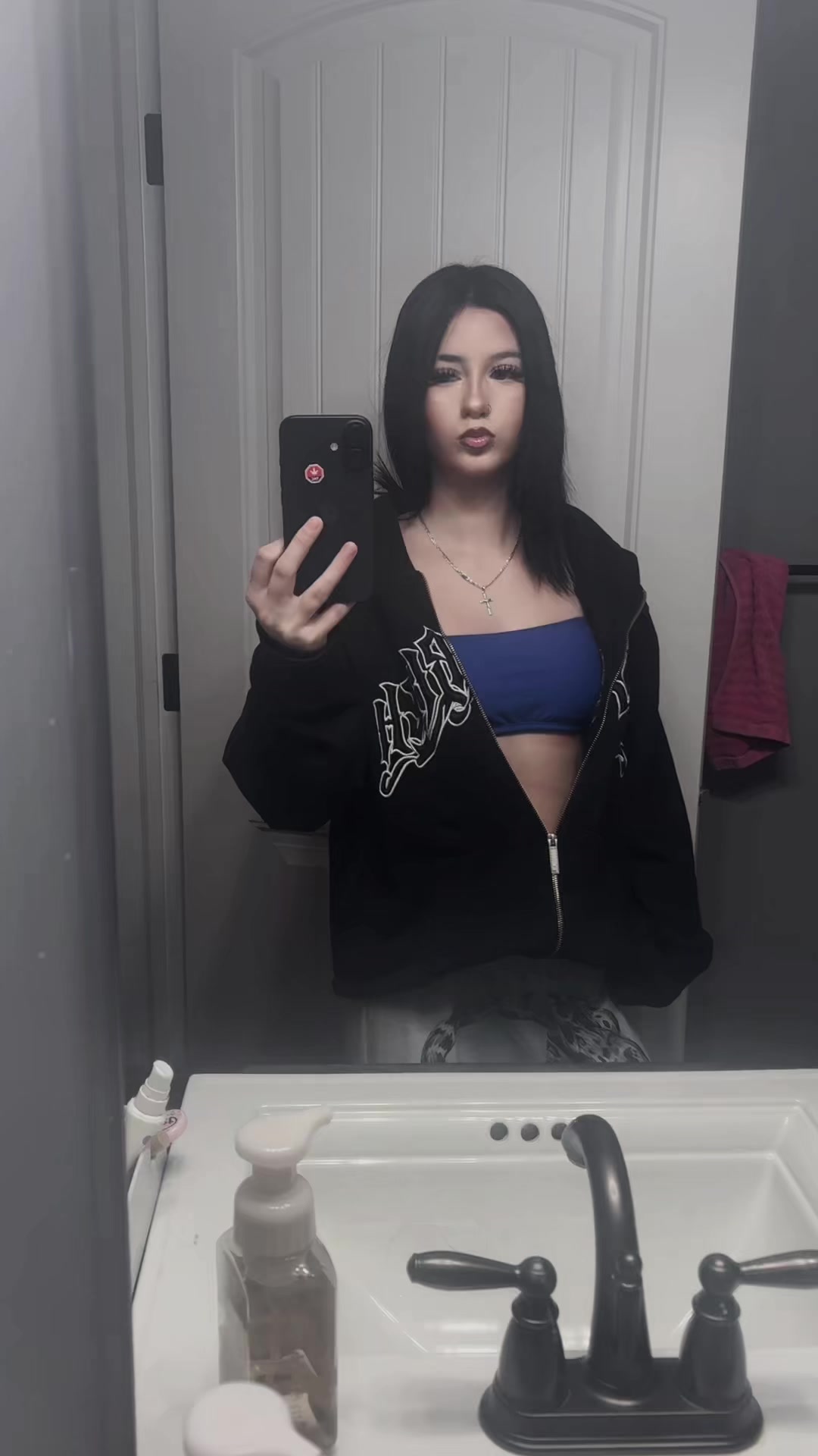 @𝓣𝓪𝔂𝓵𝓸𝓻
