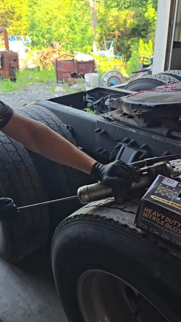@realoffroadandshop