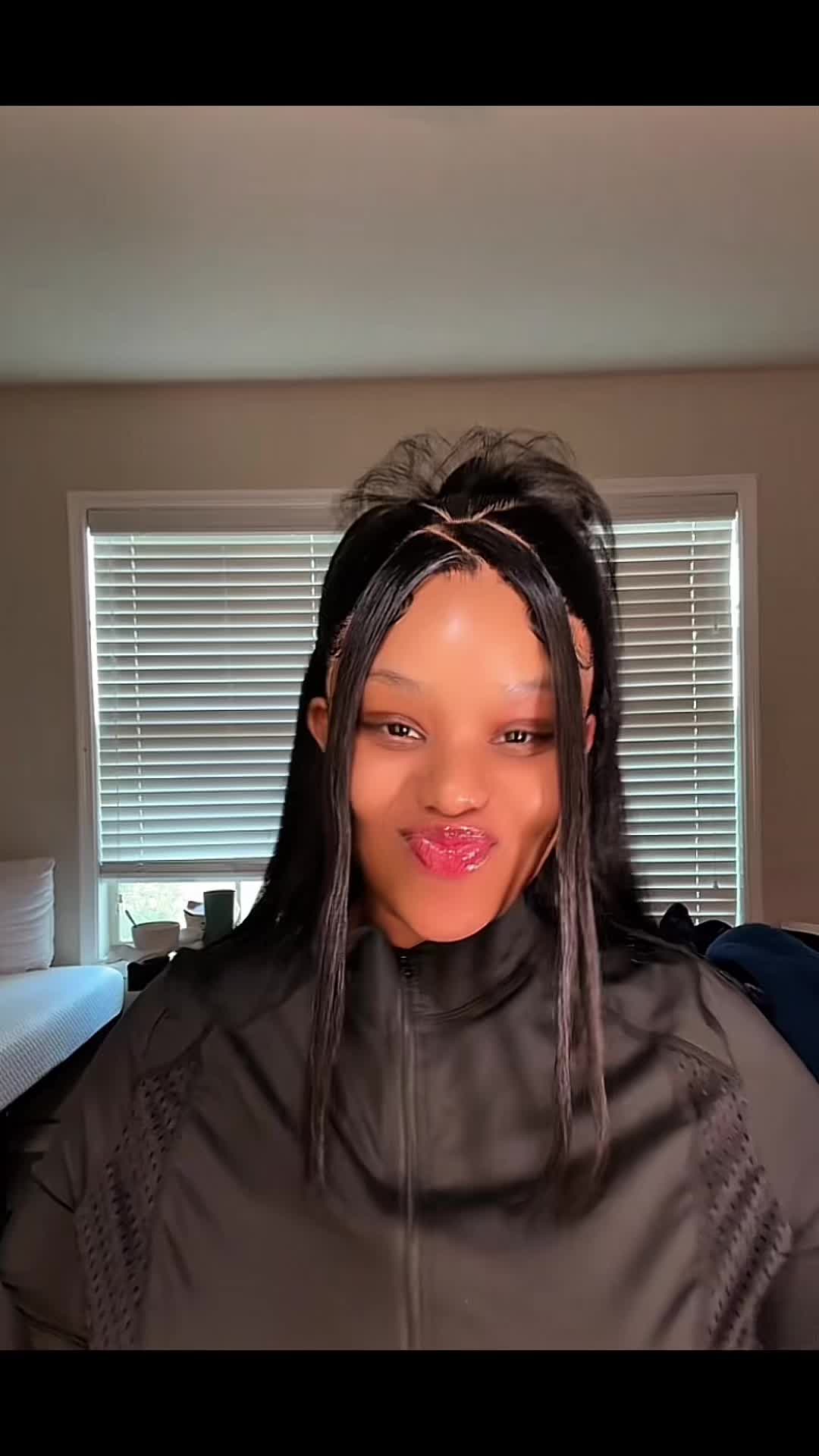 @PRAISE🧸🎀