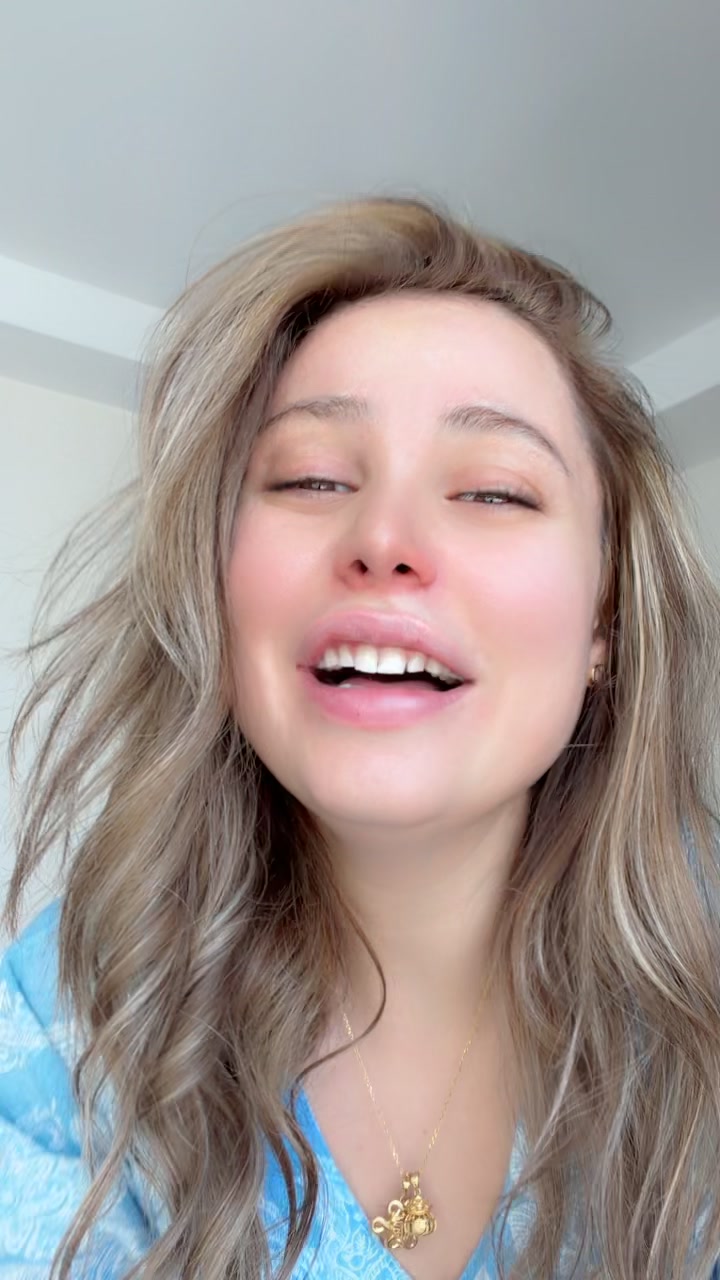 @Mis_Naya