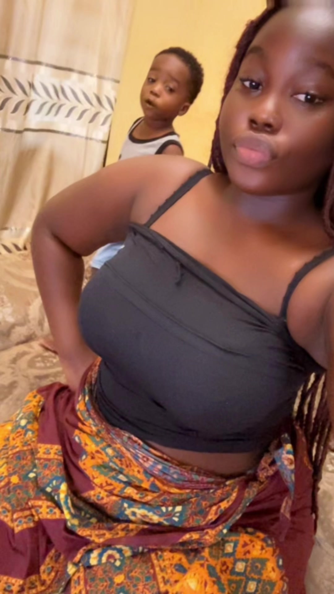 @APOUTSHOU🤍