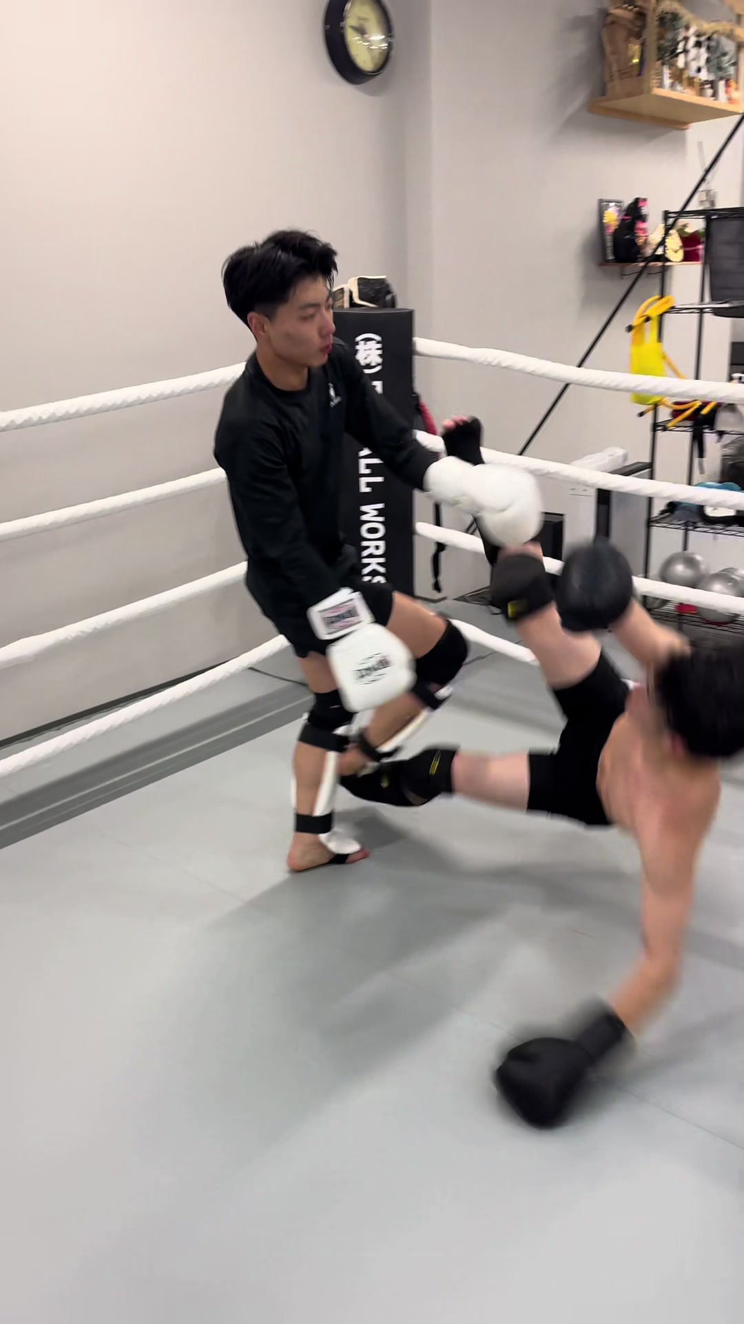 @BRAVEFIGHTCLUB