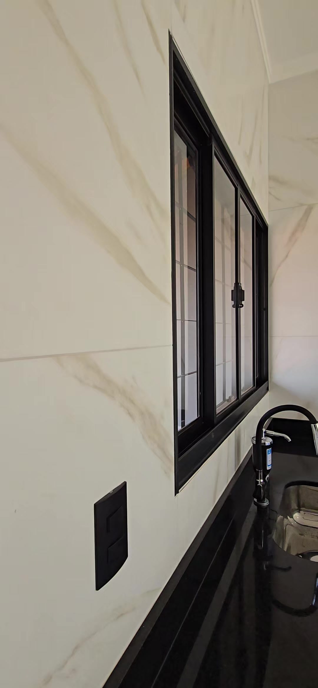 @elianeimobiliaria