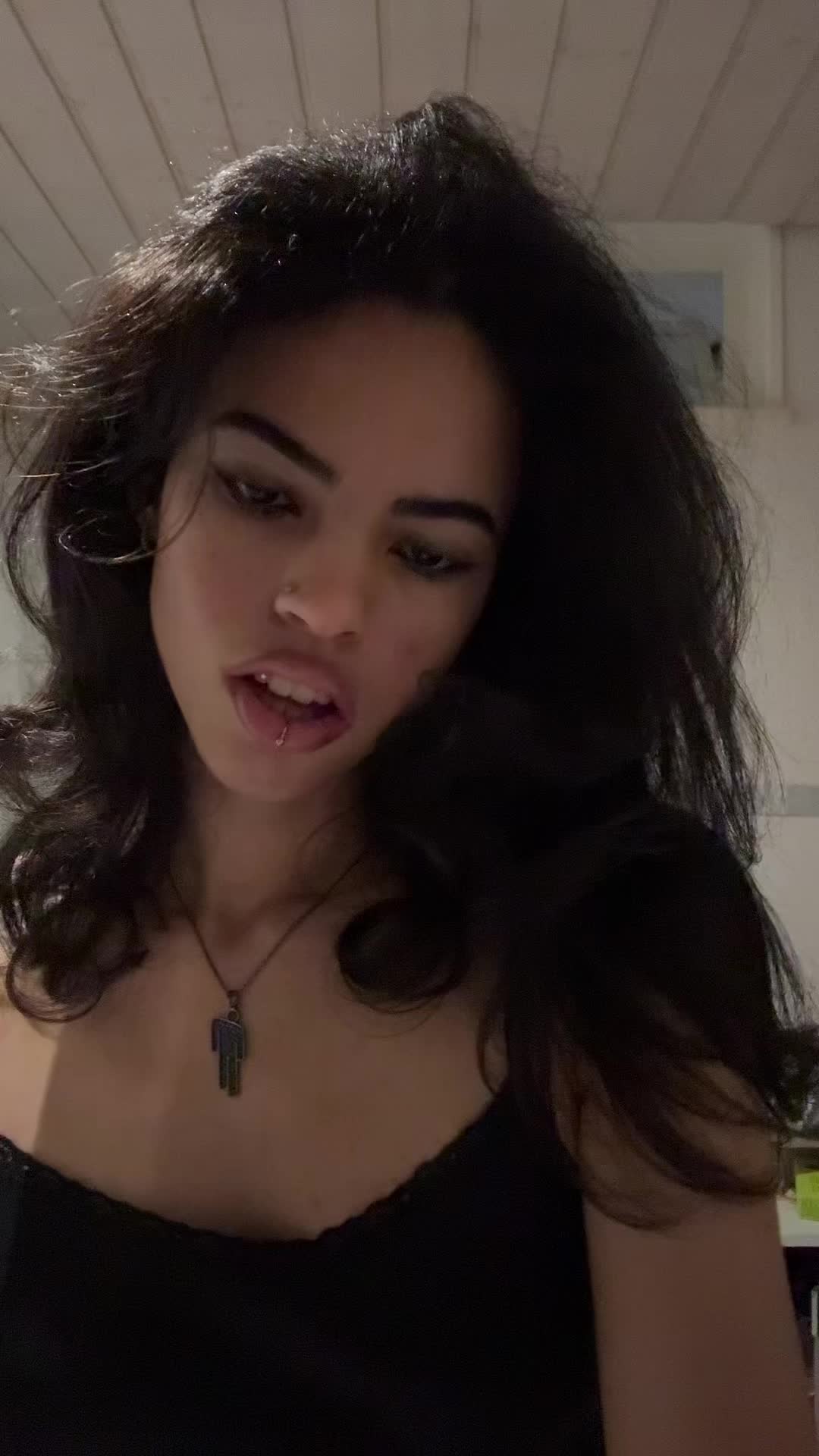 @Thaís
