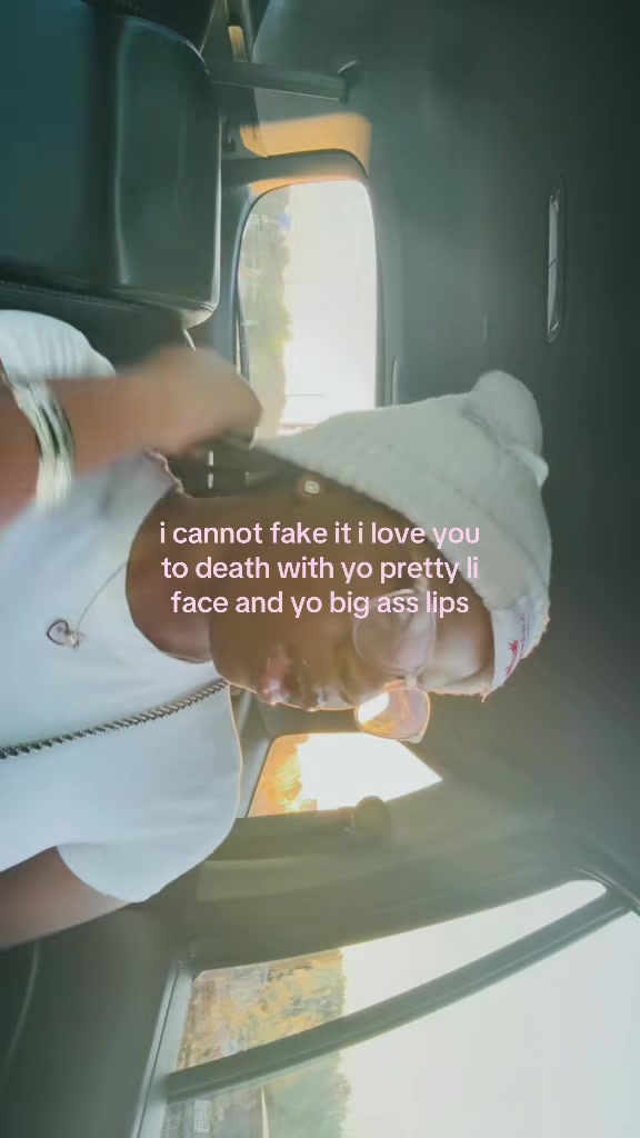 @somepretty.finsta_💩