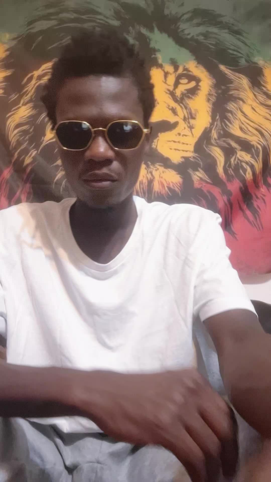 @African King 🥰🤑