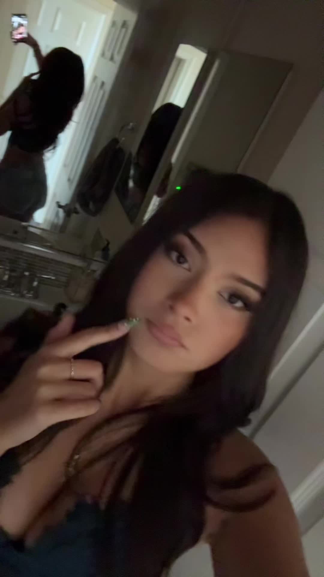 @ultraviioletita