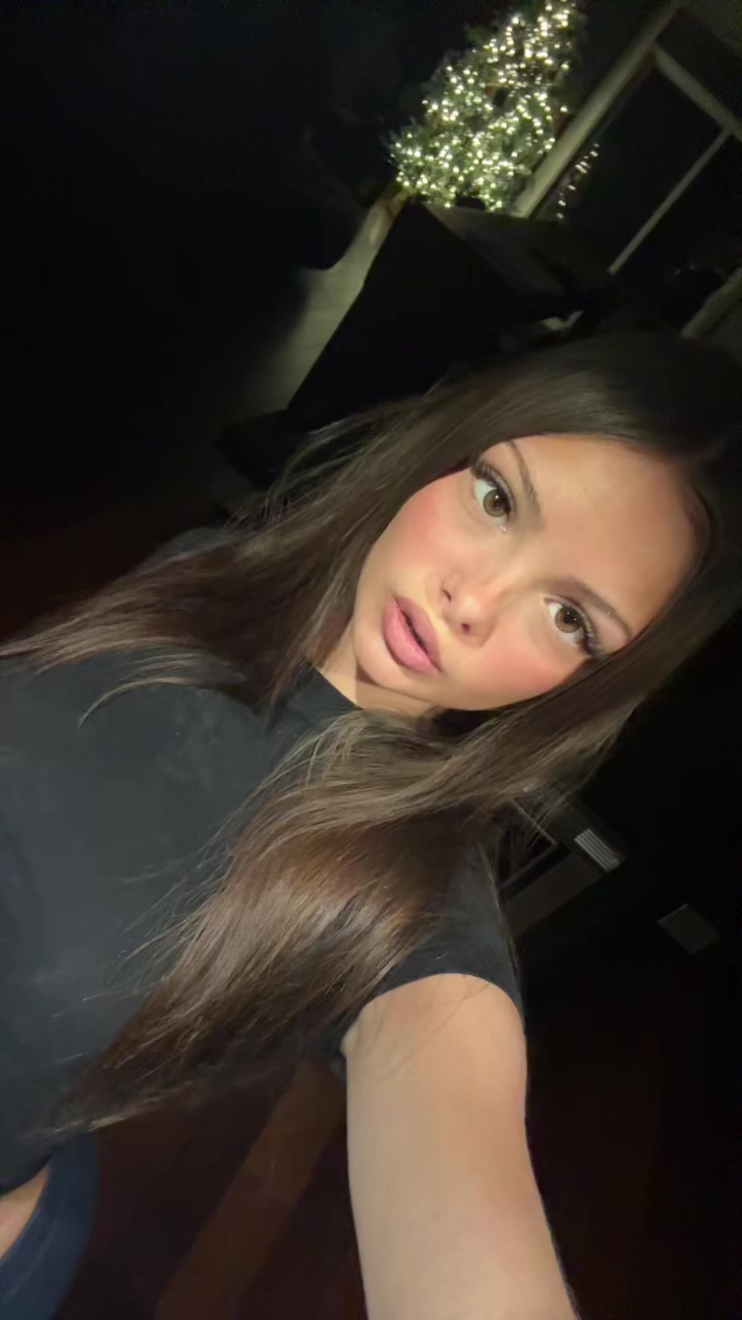 @𝑘𝑎𝑦𝑙𝑒𝑒