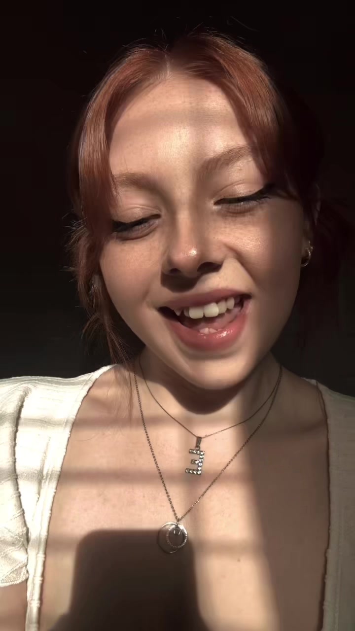 @Ez <3