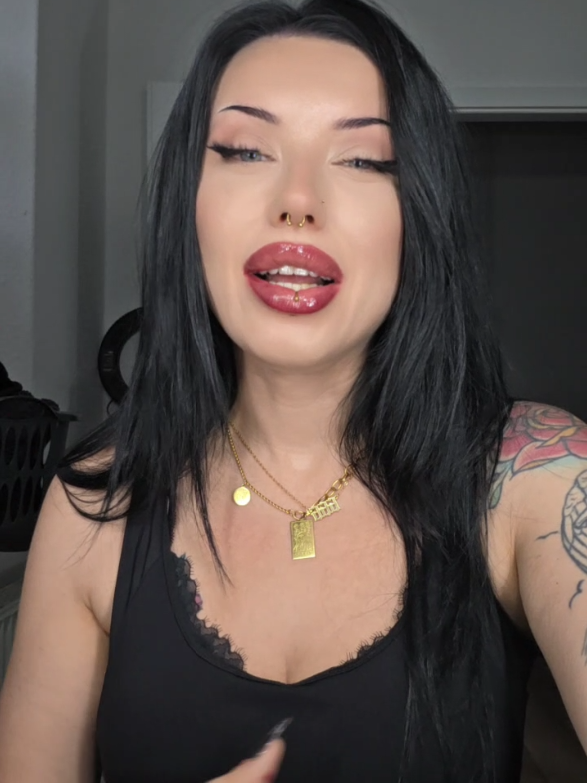 @Lina