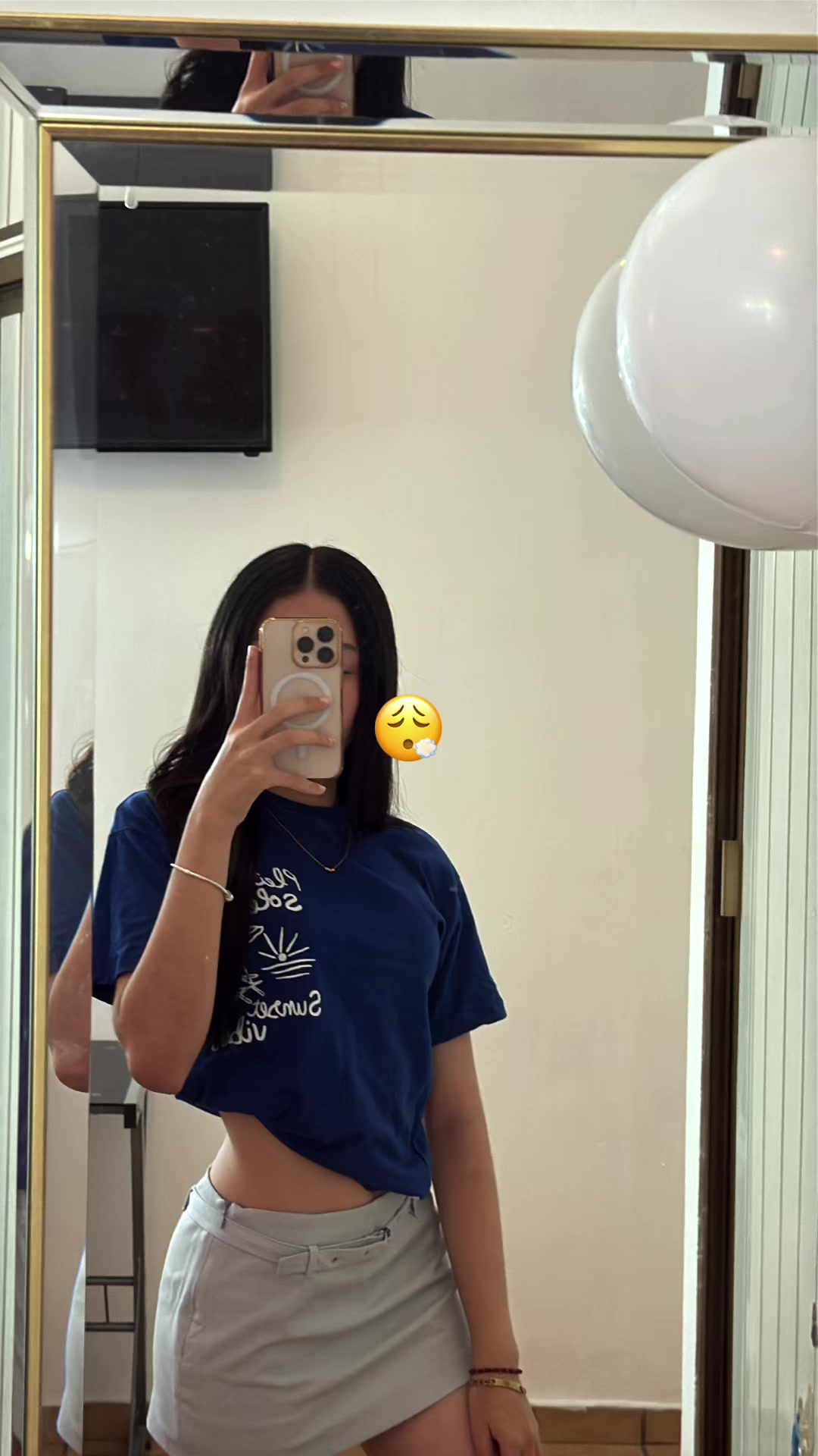 @Vicky4n