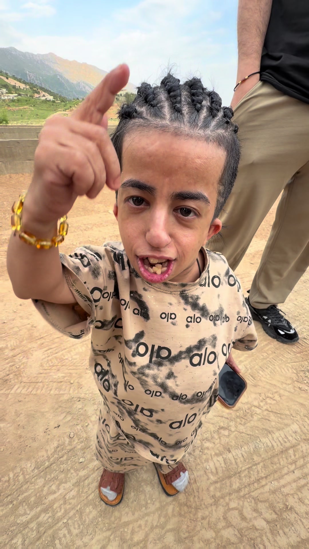 @المنتج حسين الخياط