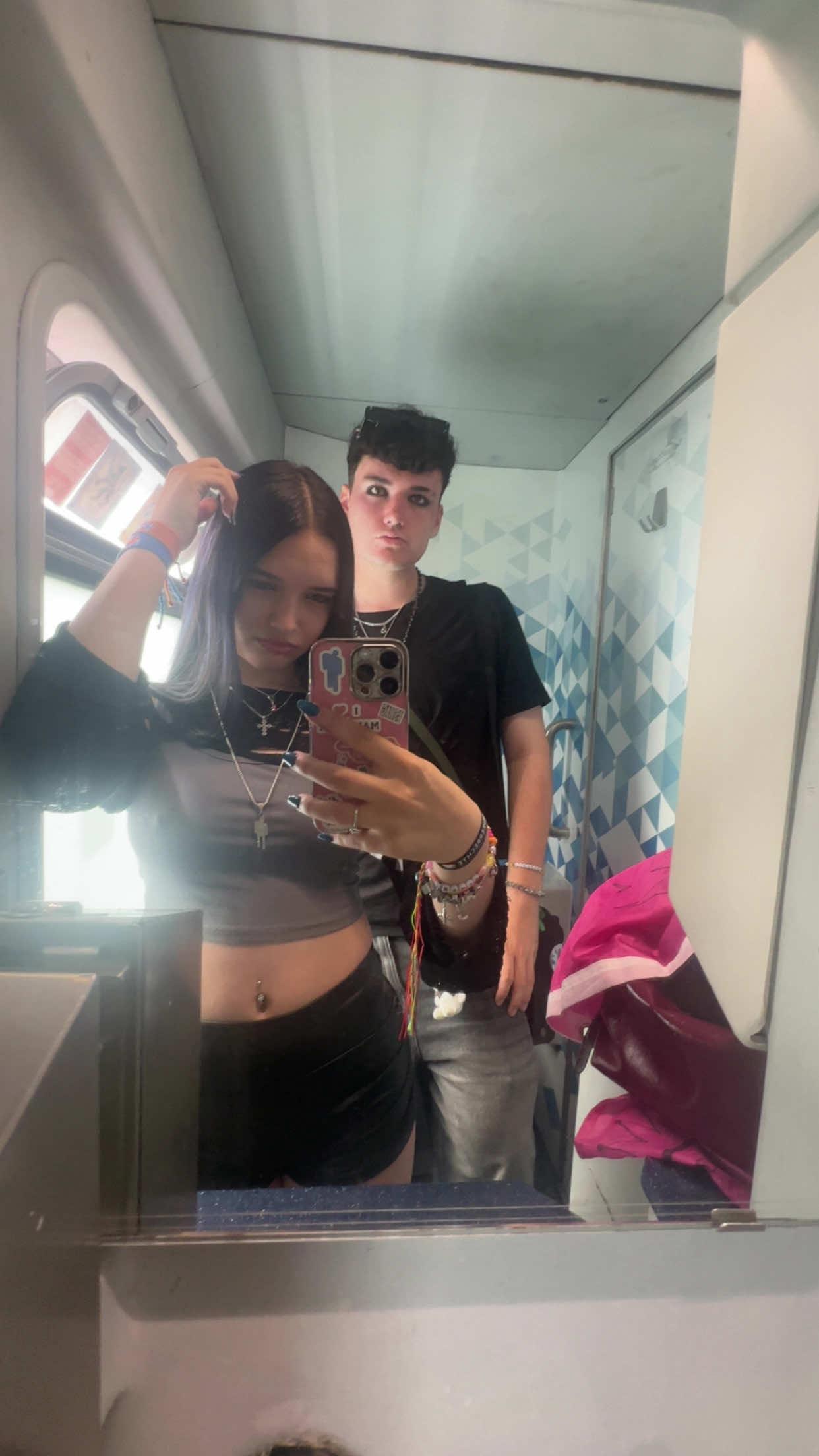 @chiara (zeuginikkimels)