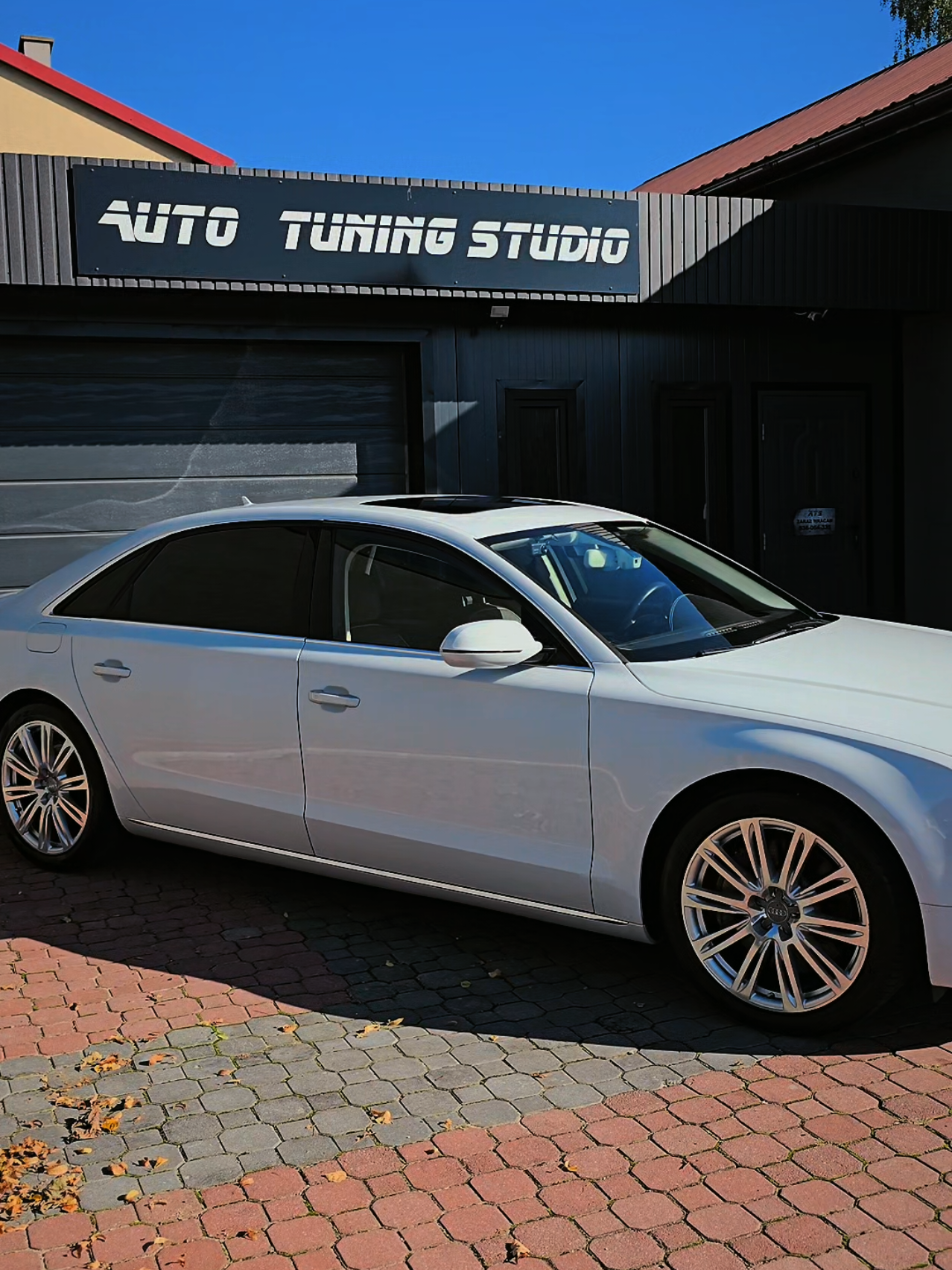 @Auto tuning studio