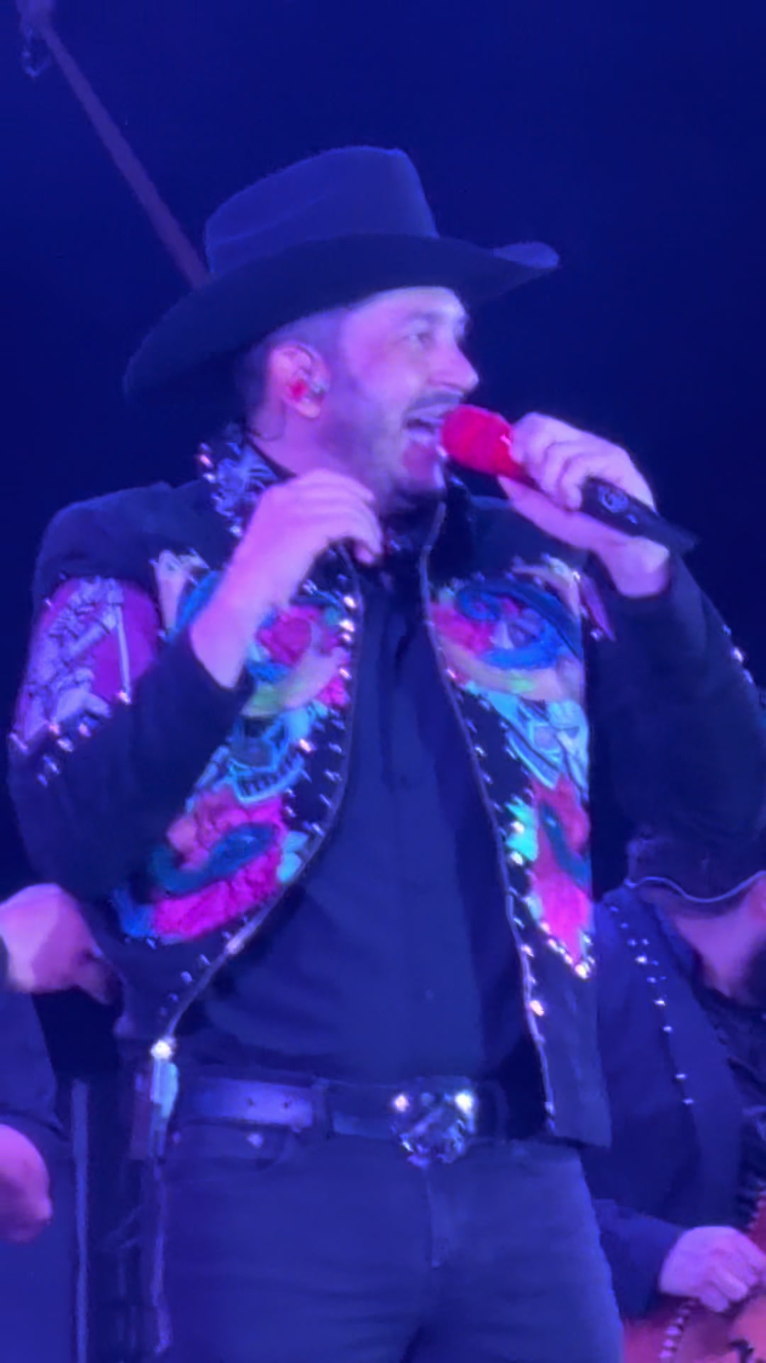 @Javo López