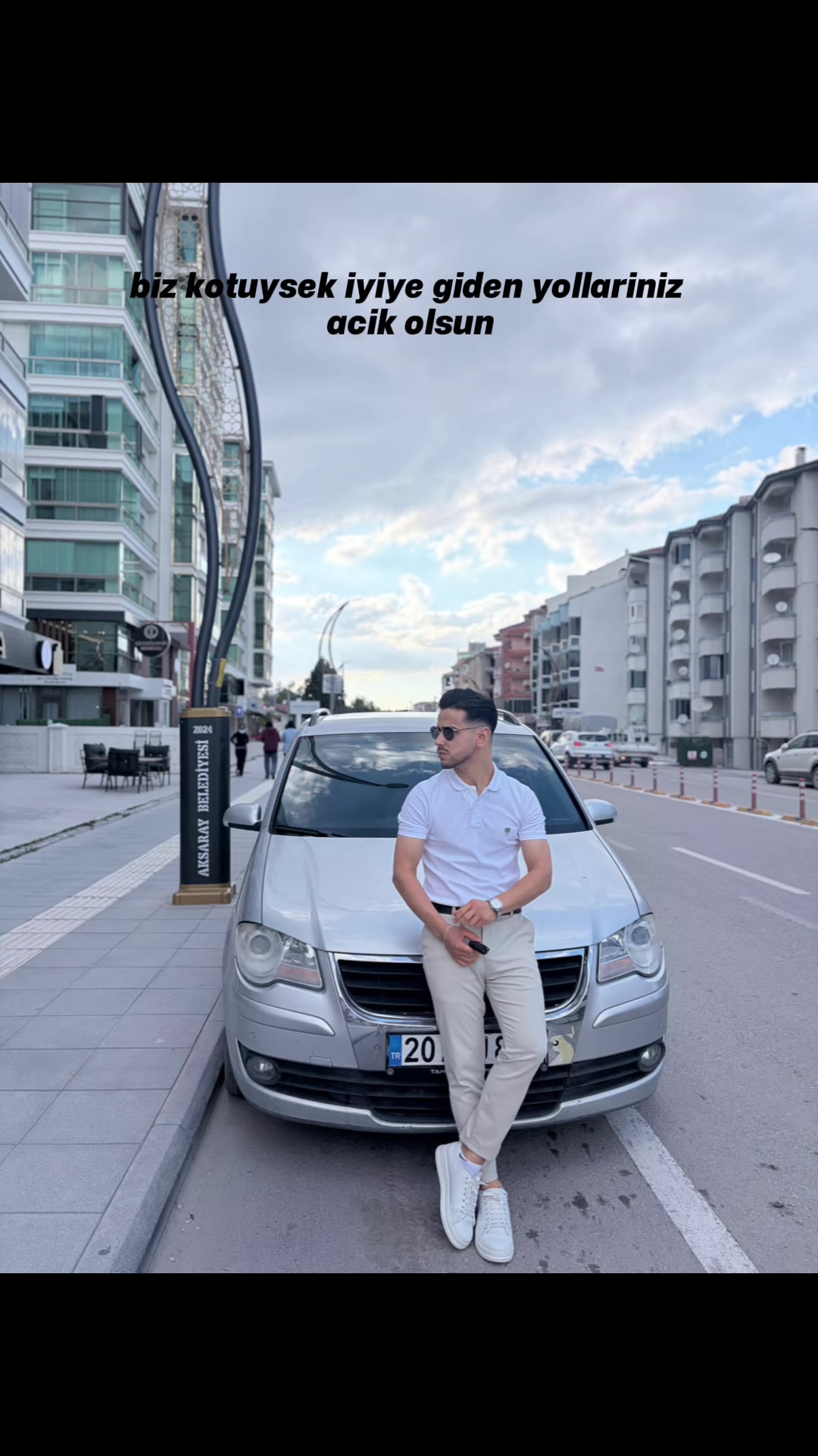 @Tahsinkarapinar