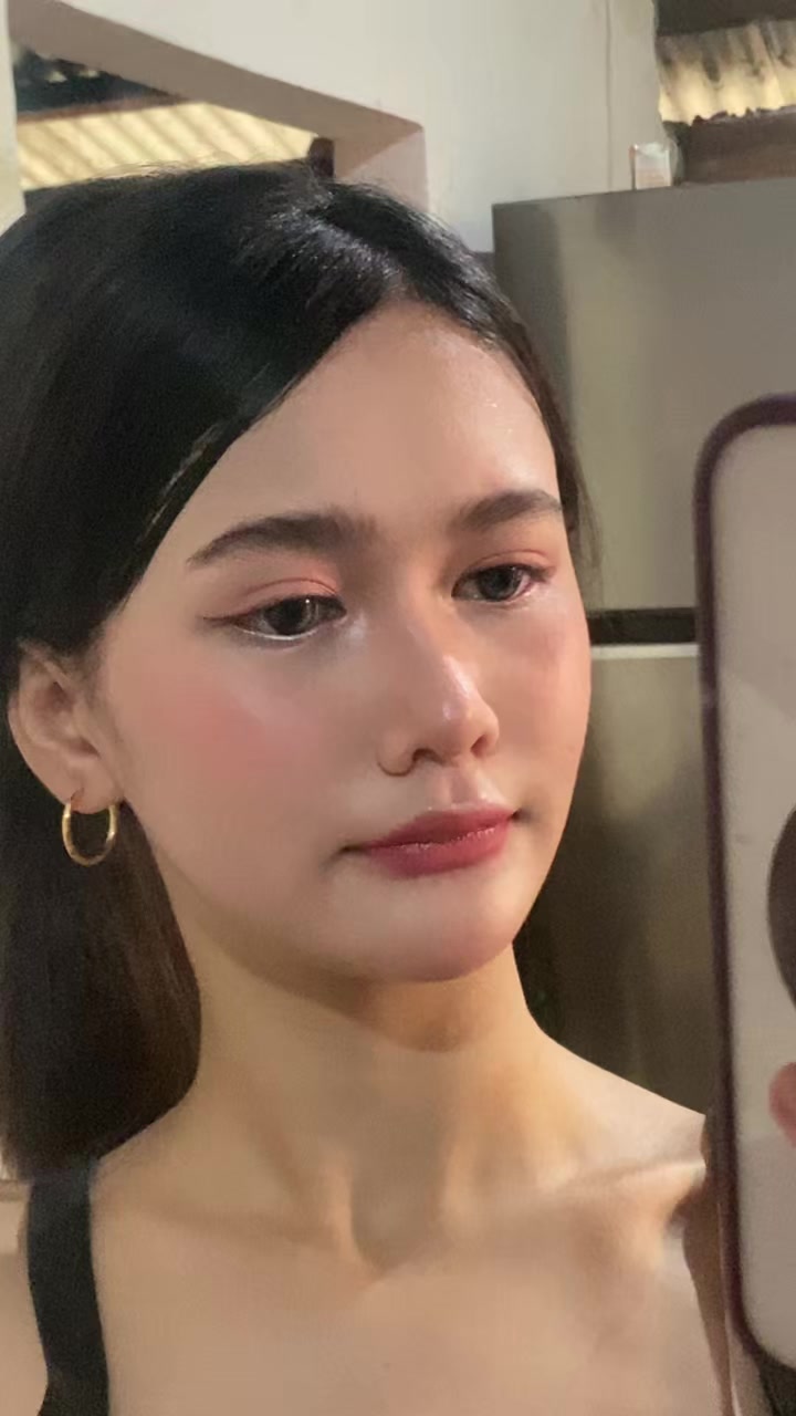 @Nadine loose thread