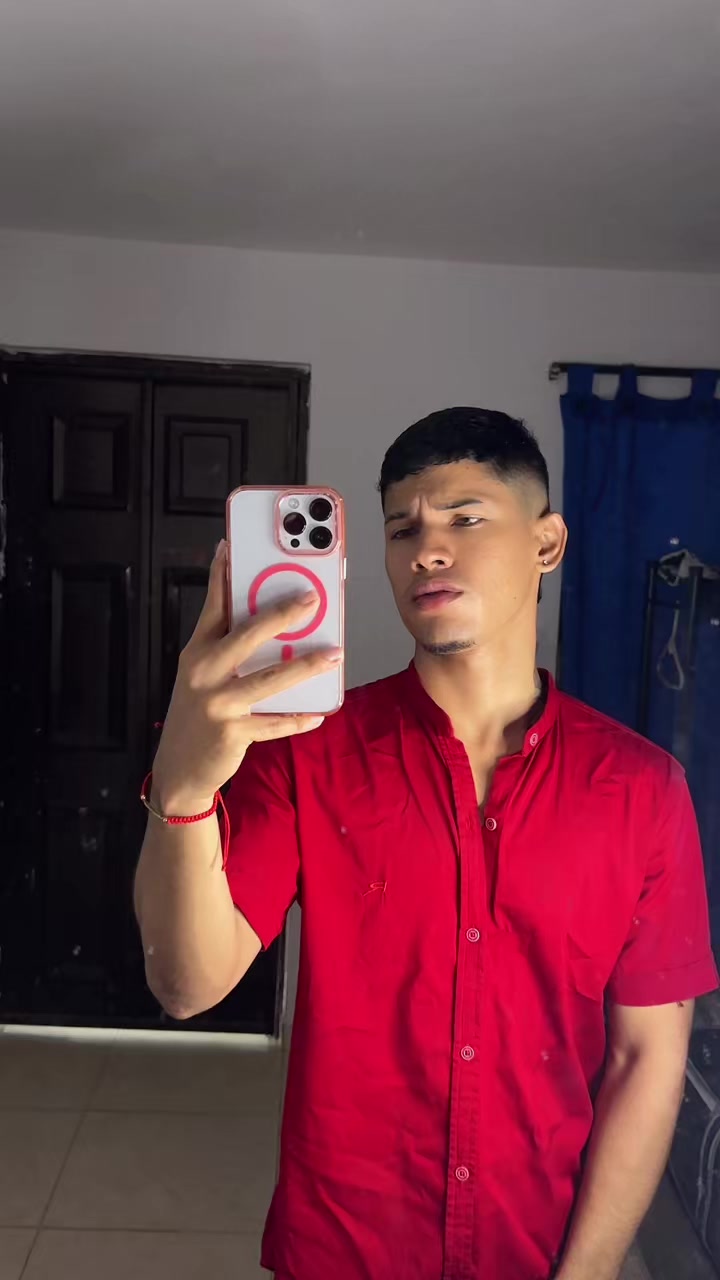 @Julio Acuña