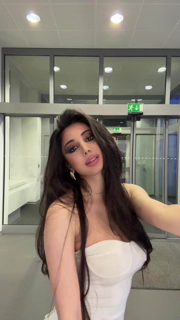 @Laila🖤