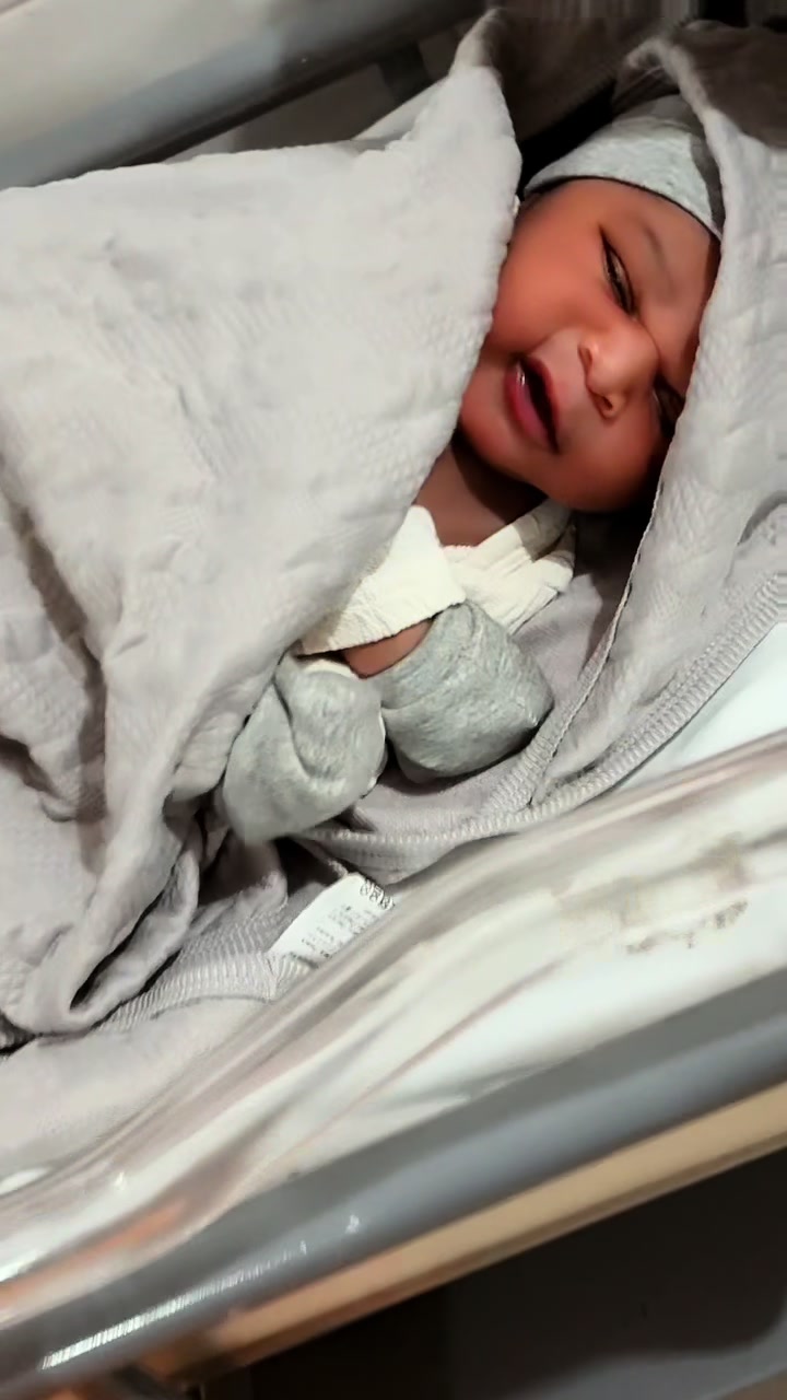 @Baby Genesis 🍼