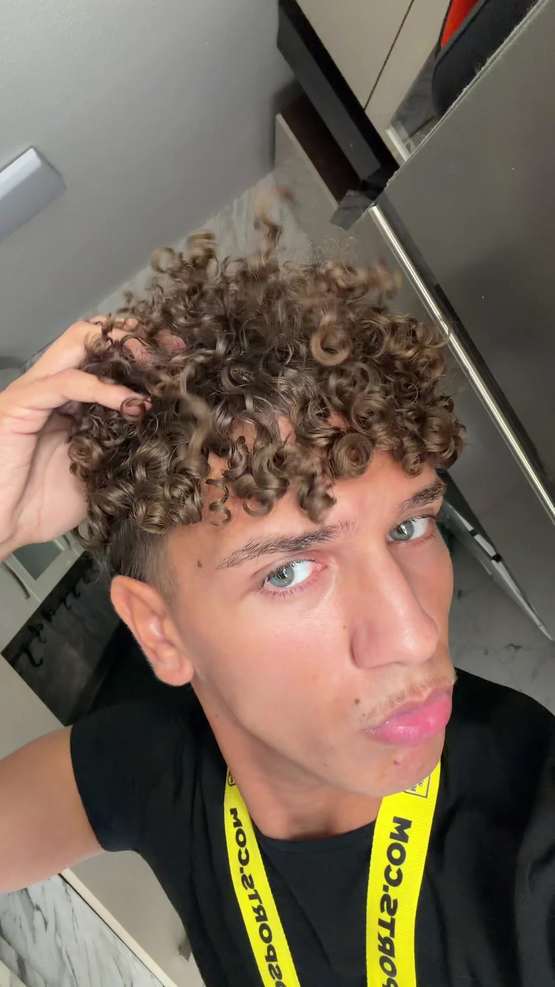 @JJ